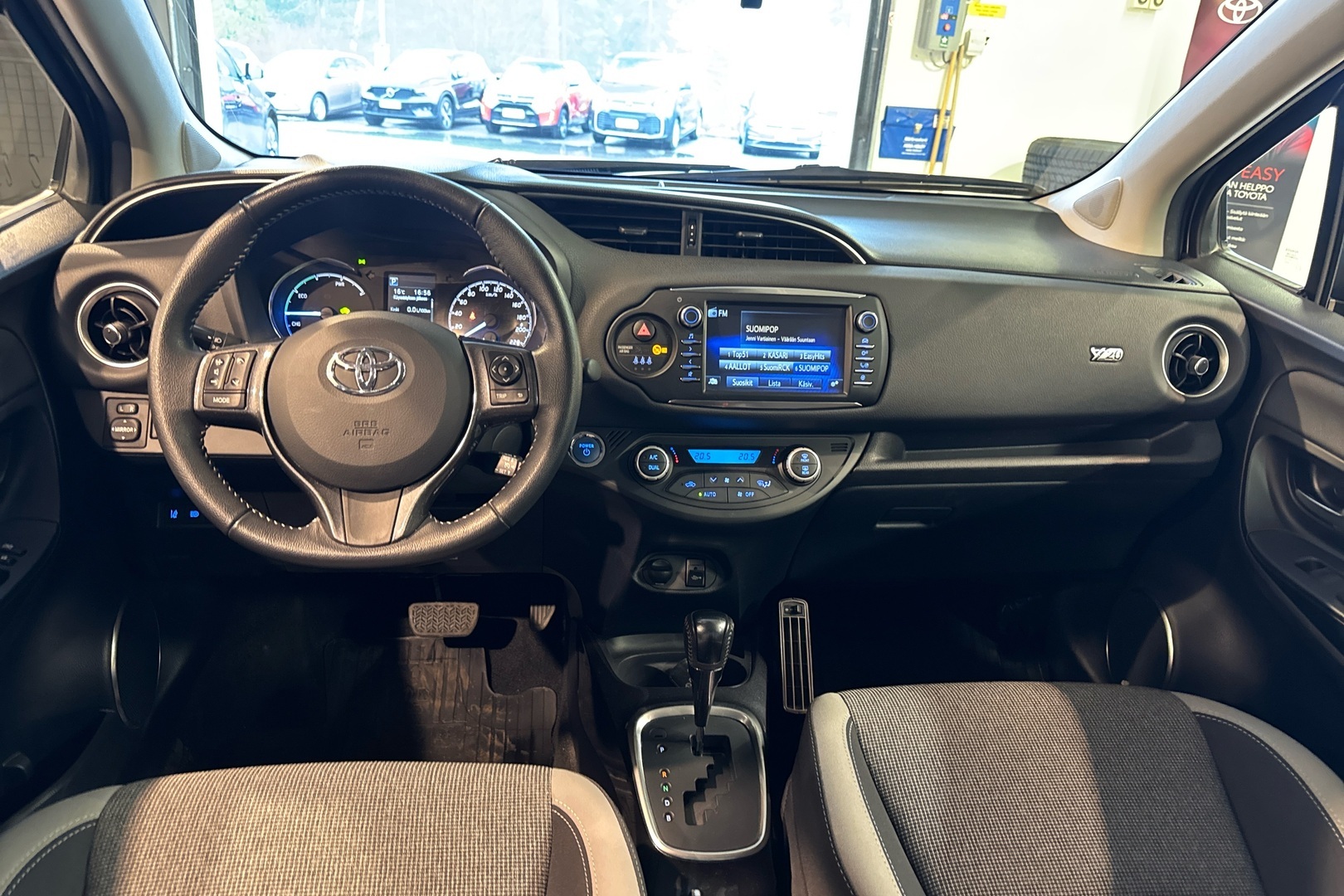 TOYOTA Yaris 2020