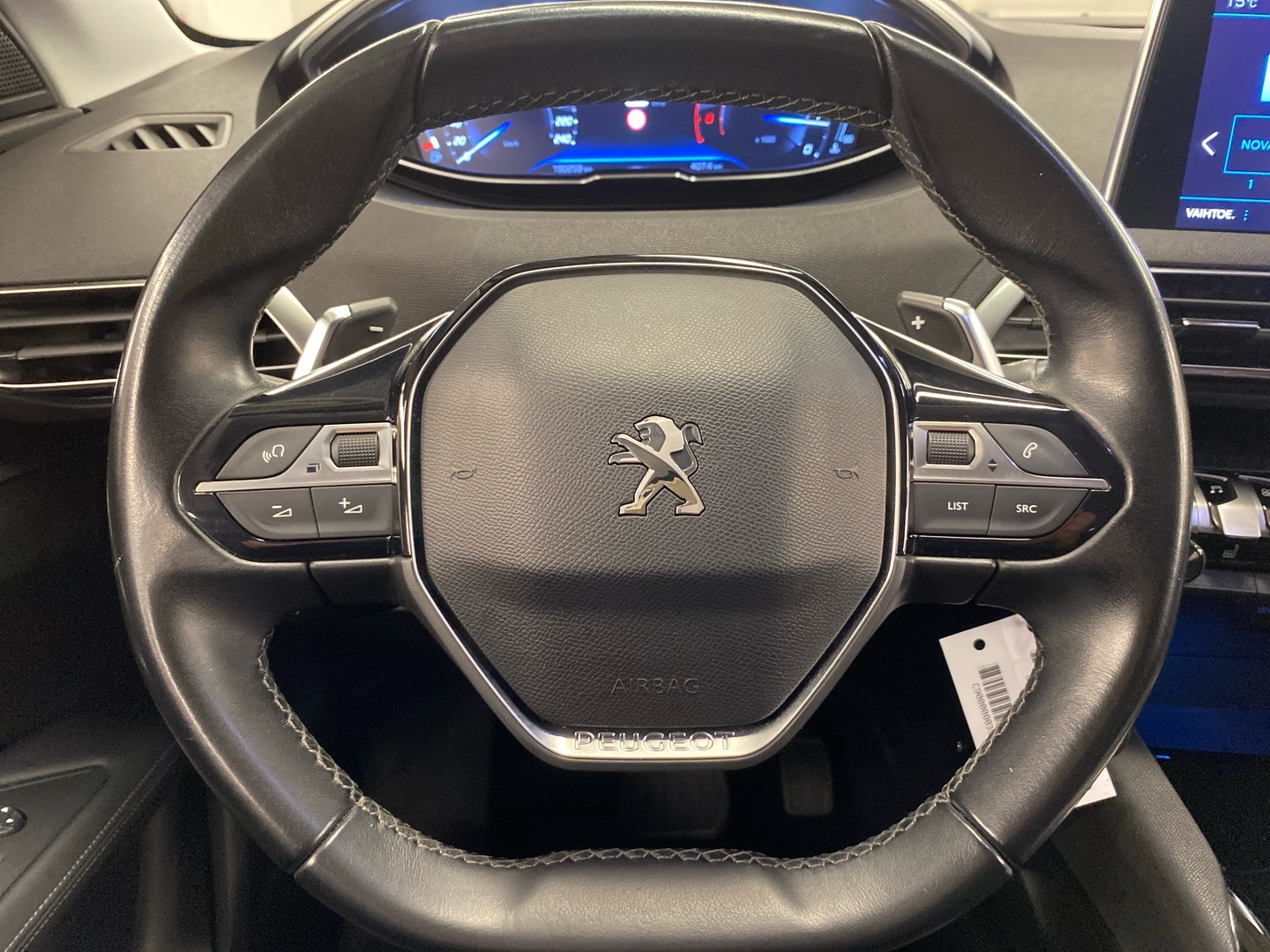 PEUGEOT 3008 2020