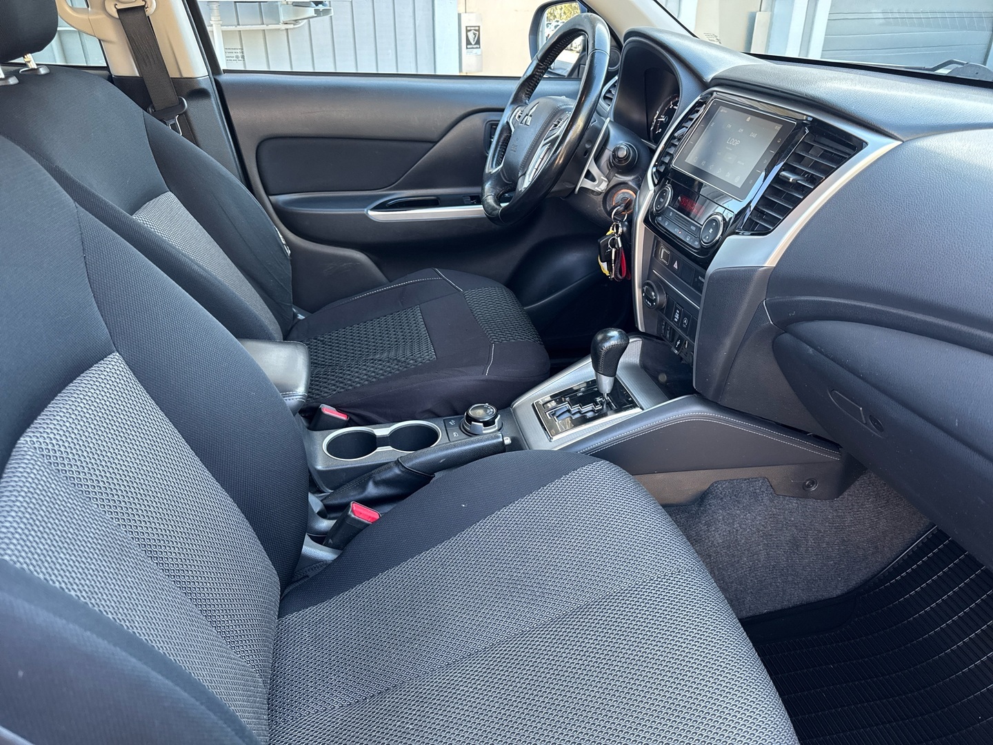 MITSUBISHI L200 2022