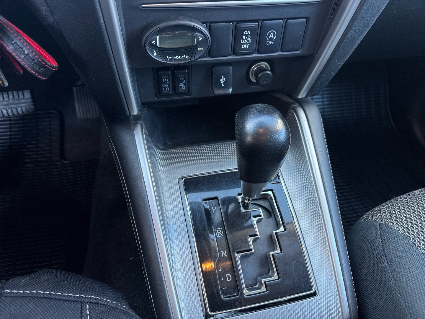 MITSUBISHI L200 2022