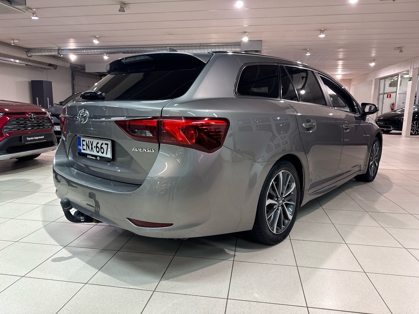 TOYOTA Avensis 2016