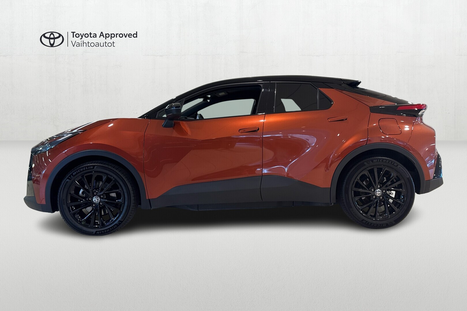 TOYOTA C-HR 2025