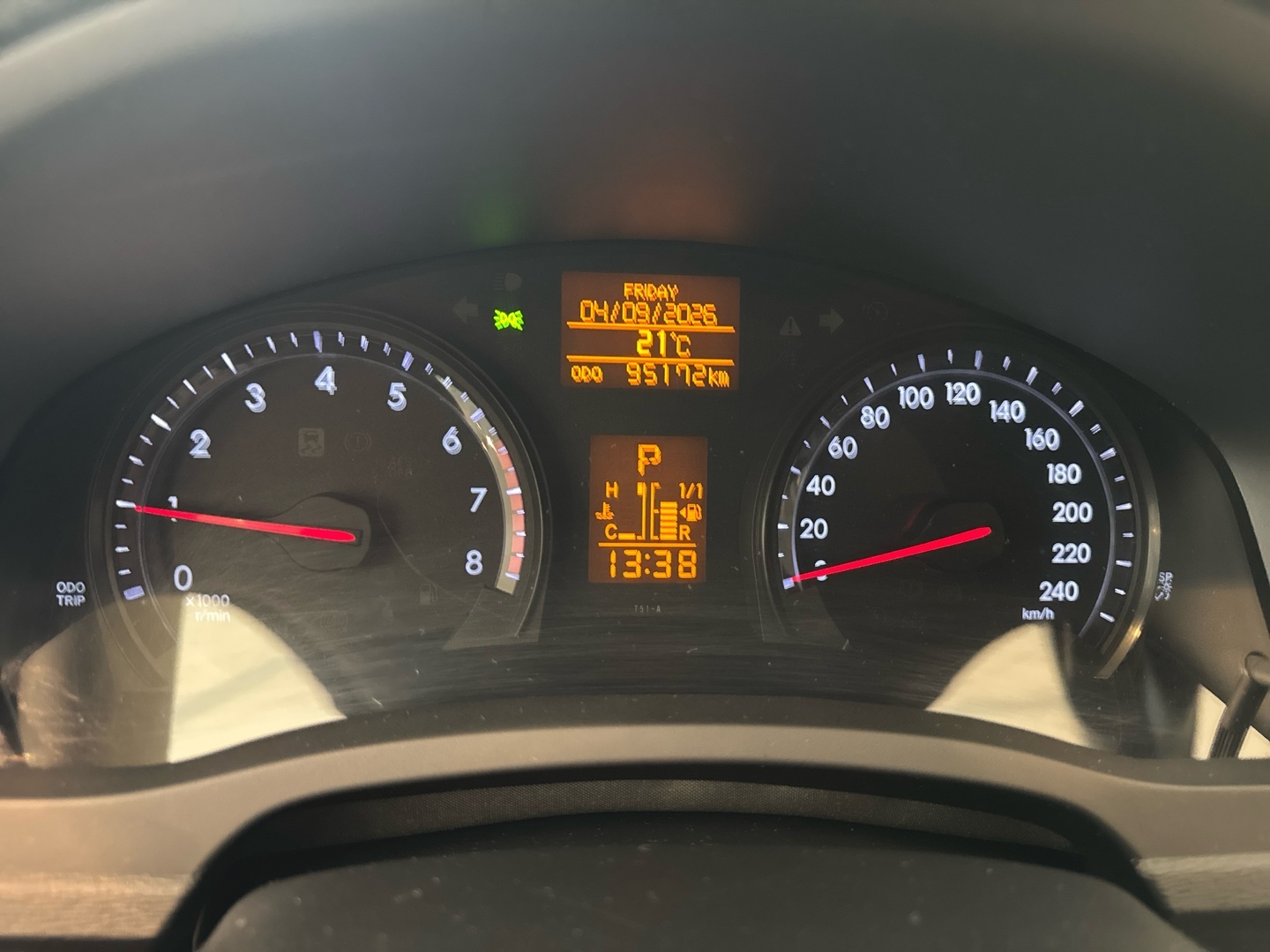 TOYOTA Avensis 2012