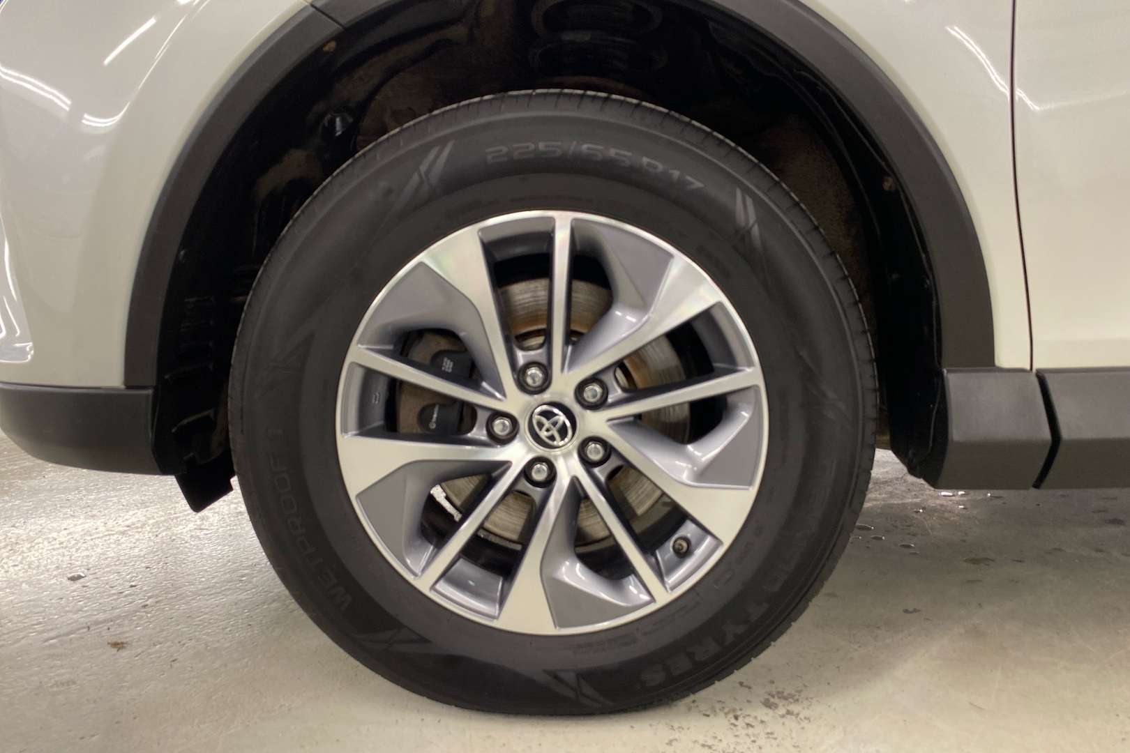 TOYOTA RAV4 2017