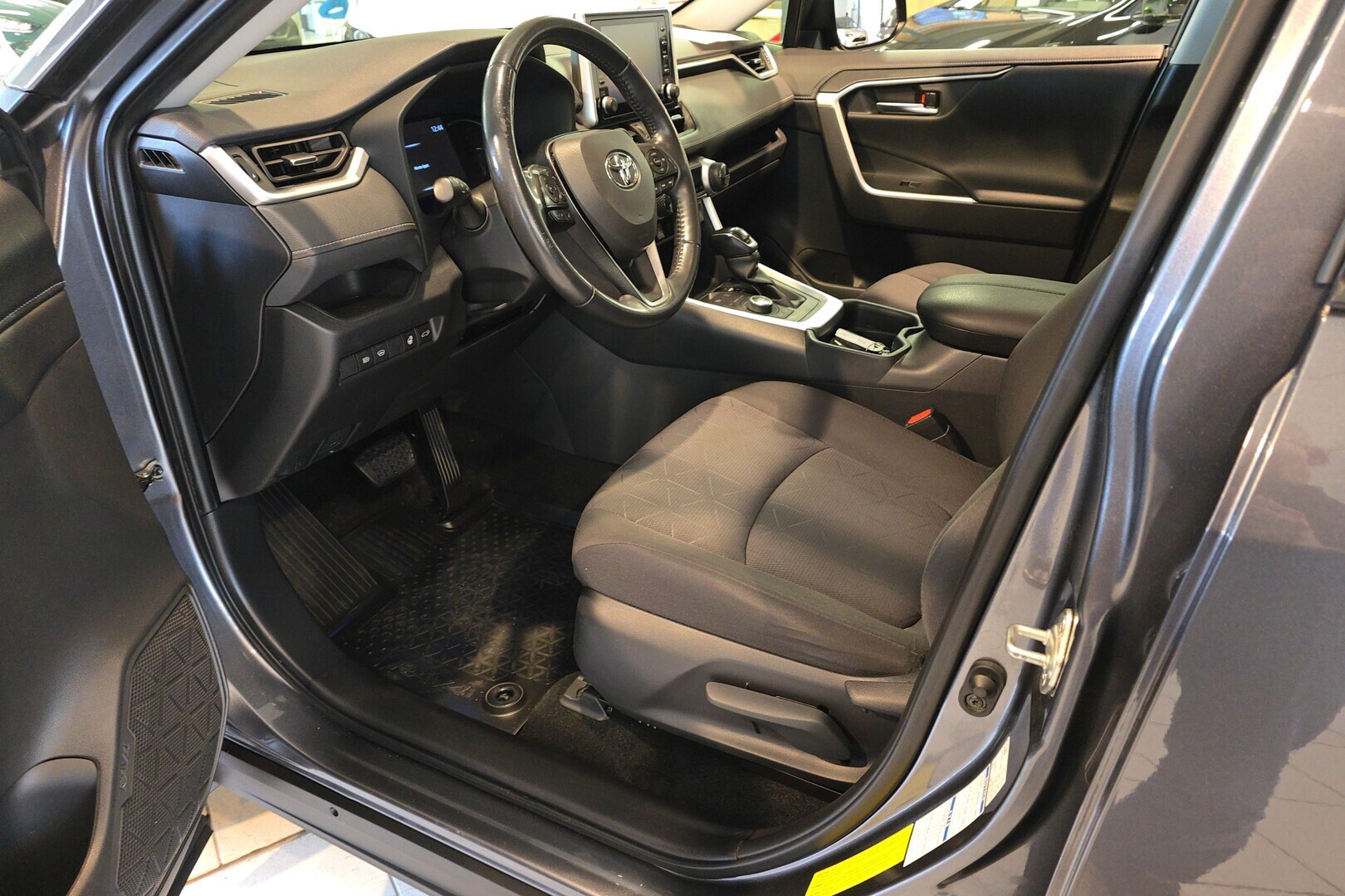 TOYOTA RAV4 2020