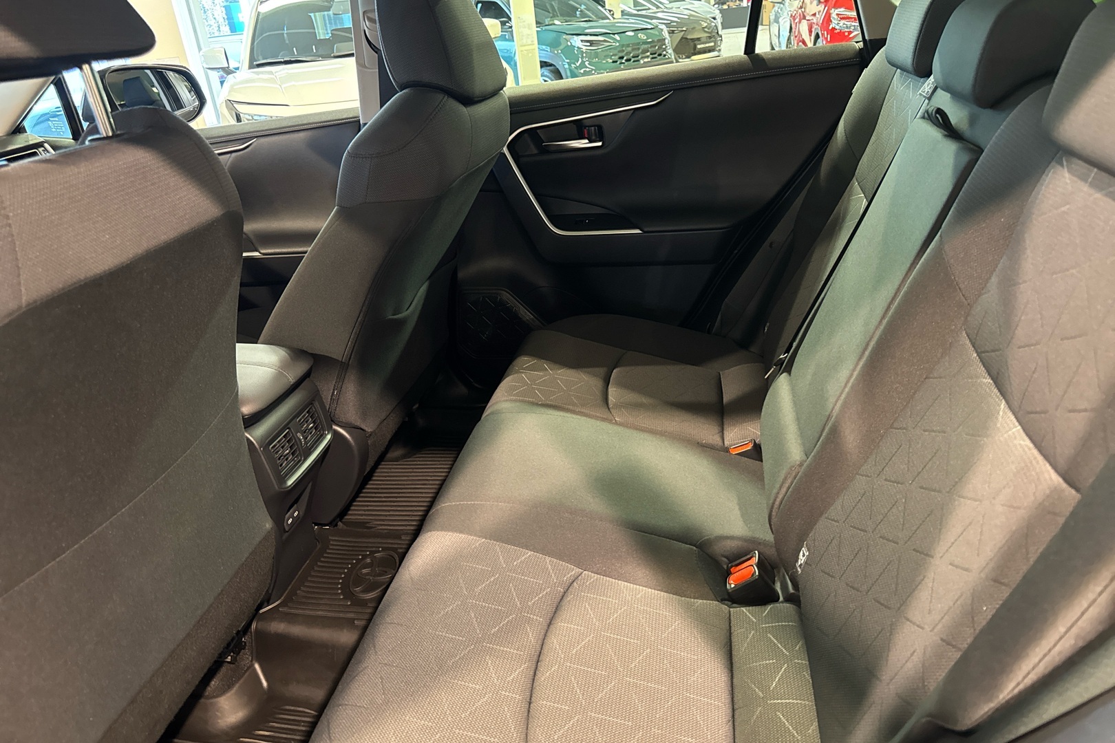 TOYOTA RAV4 2023