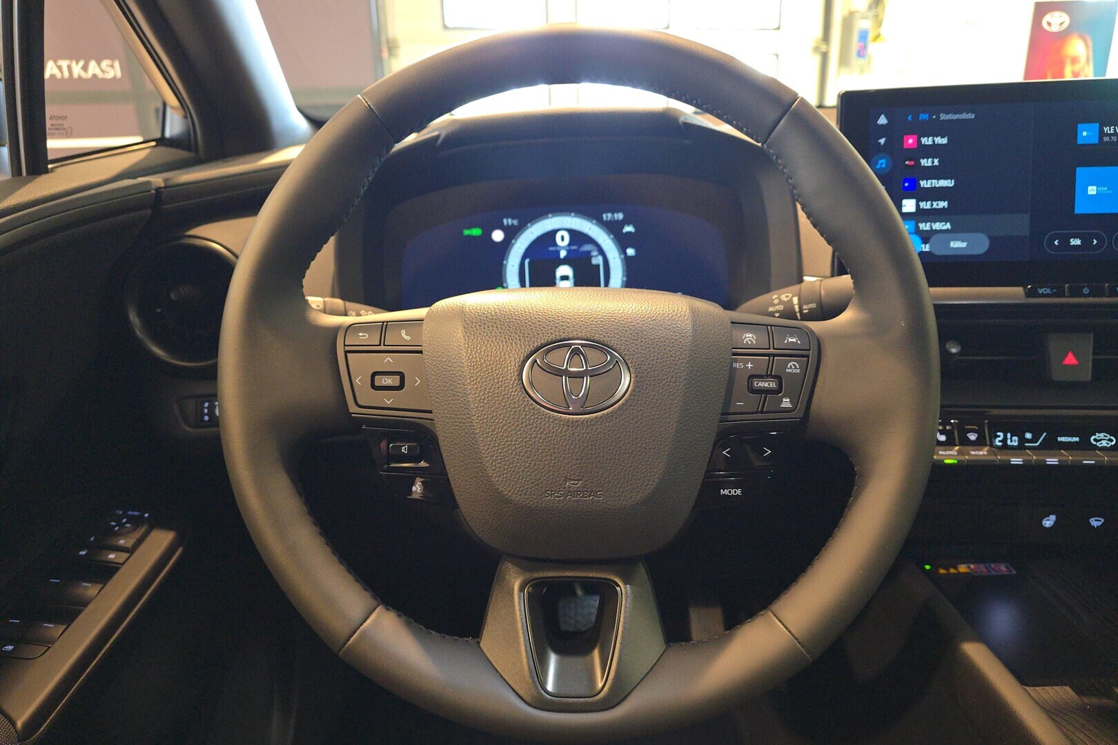 TOYOTA C-HR 2025