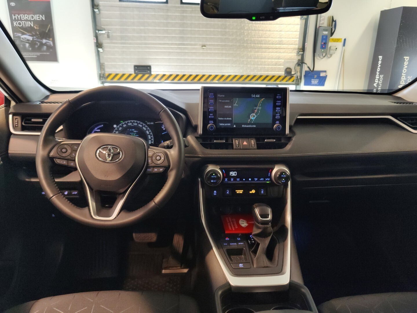 TOYOTA RAV4 2021