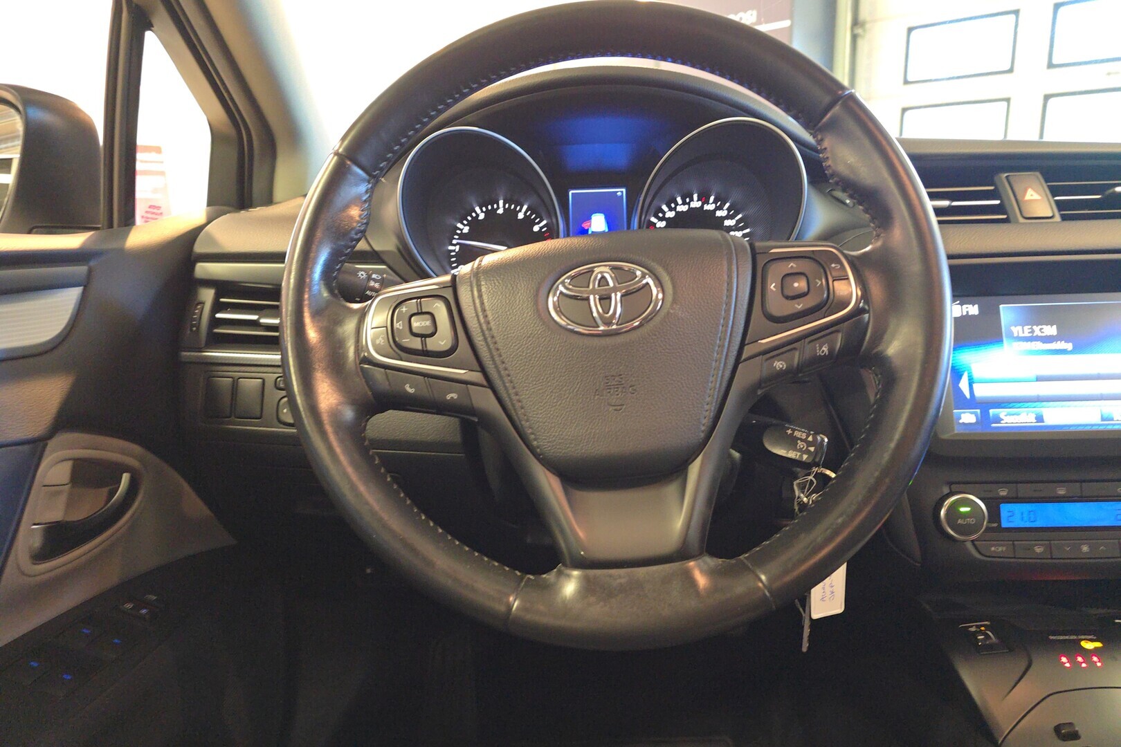 TOYOTA Avensis 2017