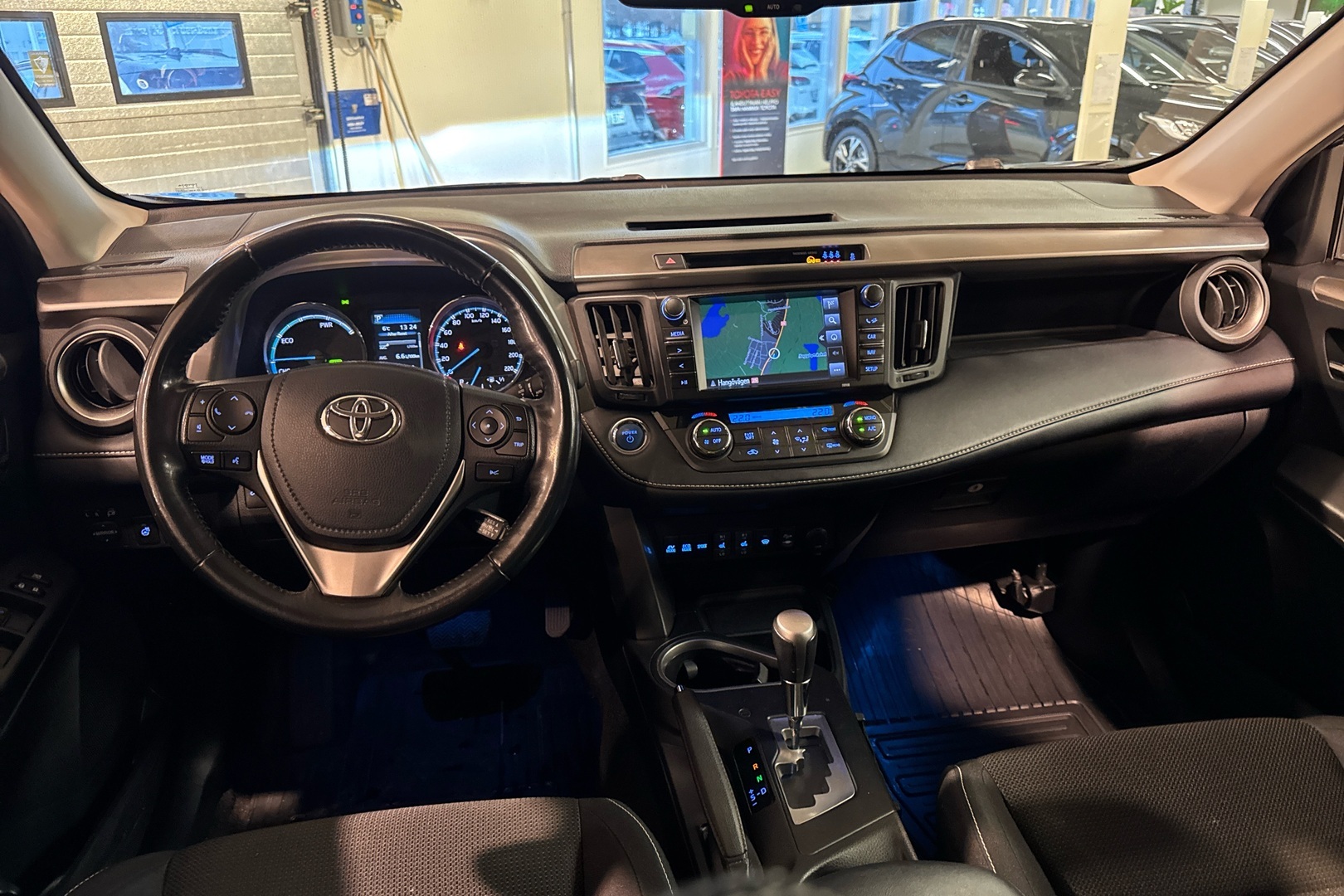TOYOTA RAV4 2018
