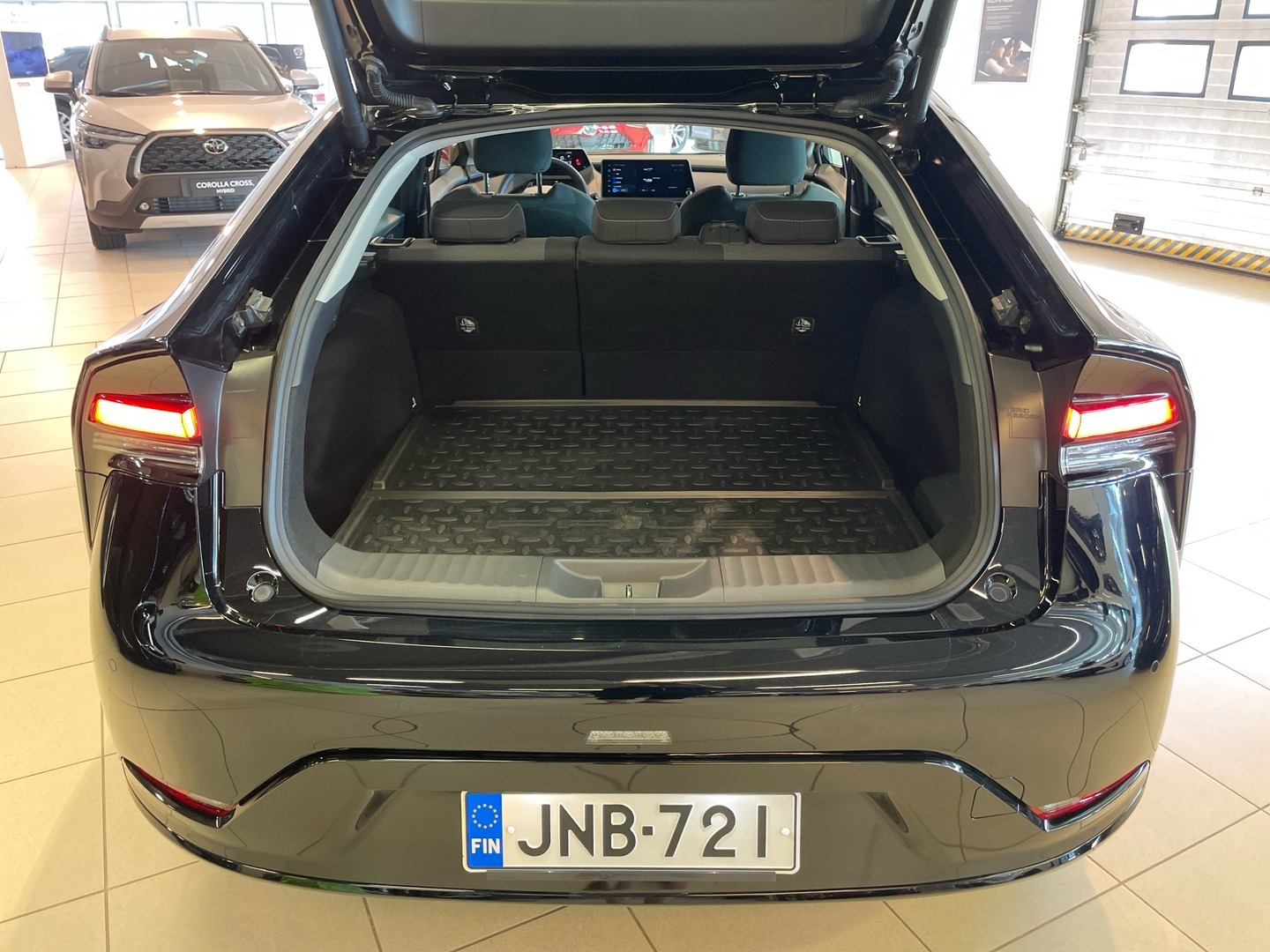 TOYOTA Prius Plug-in 2023