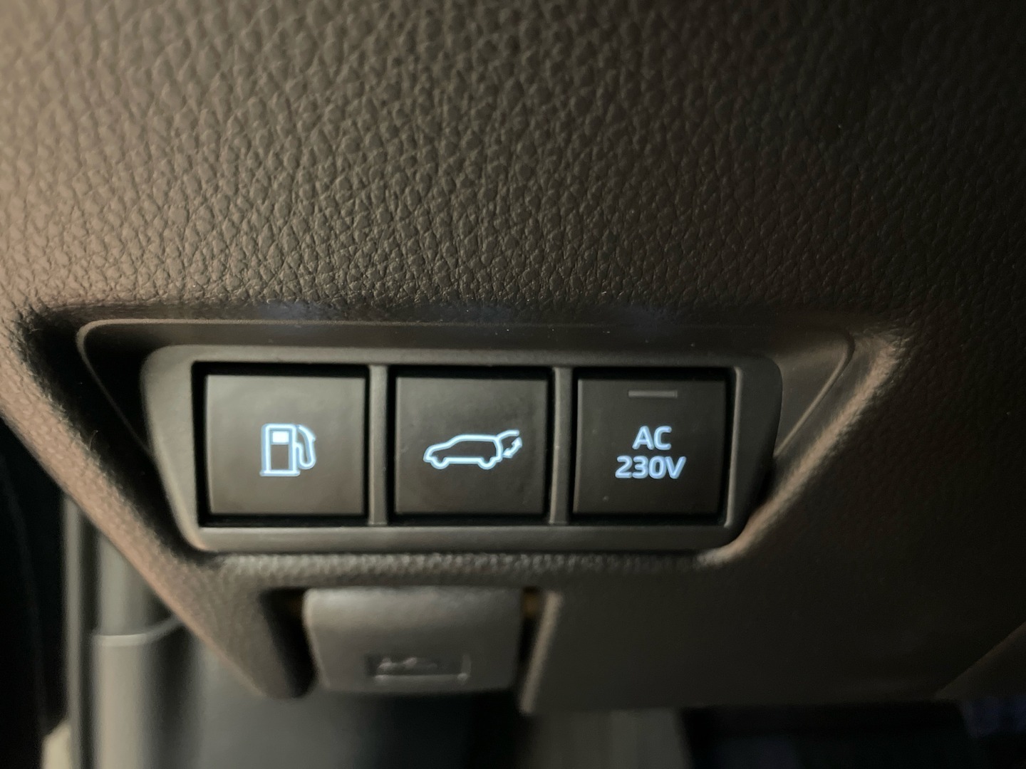 TOYOTA Prius Plug-in 2023