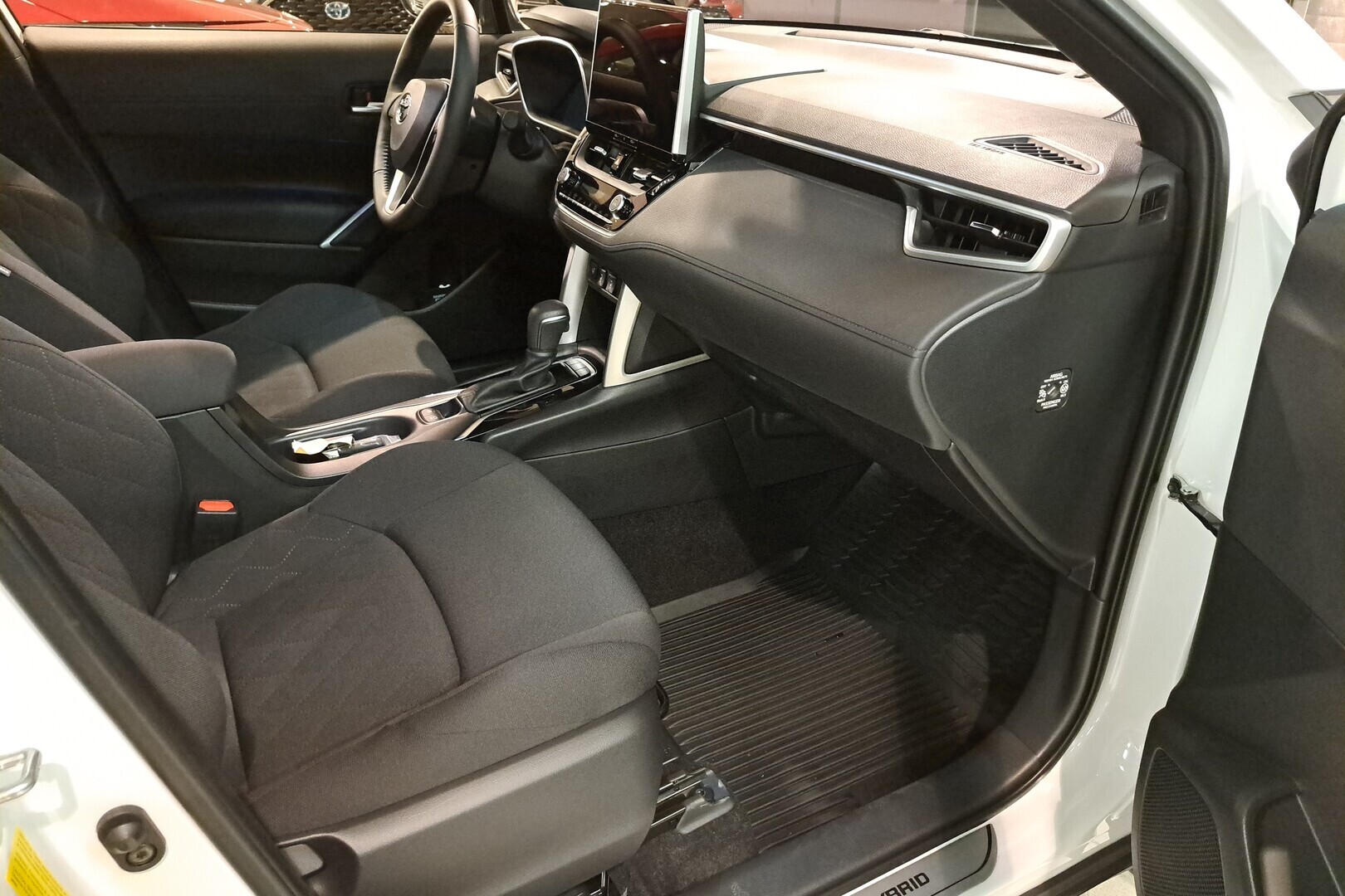 TOYOTA Corolla Cross 2025