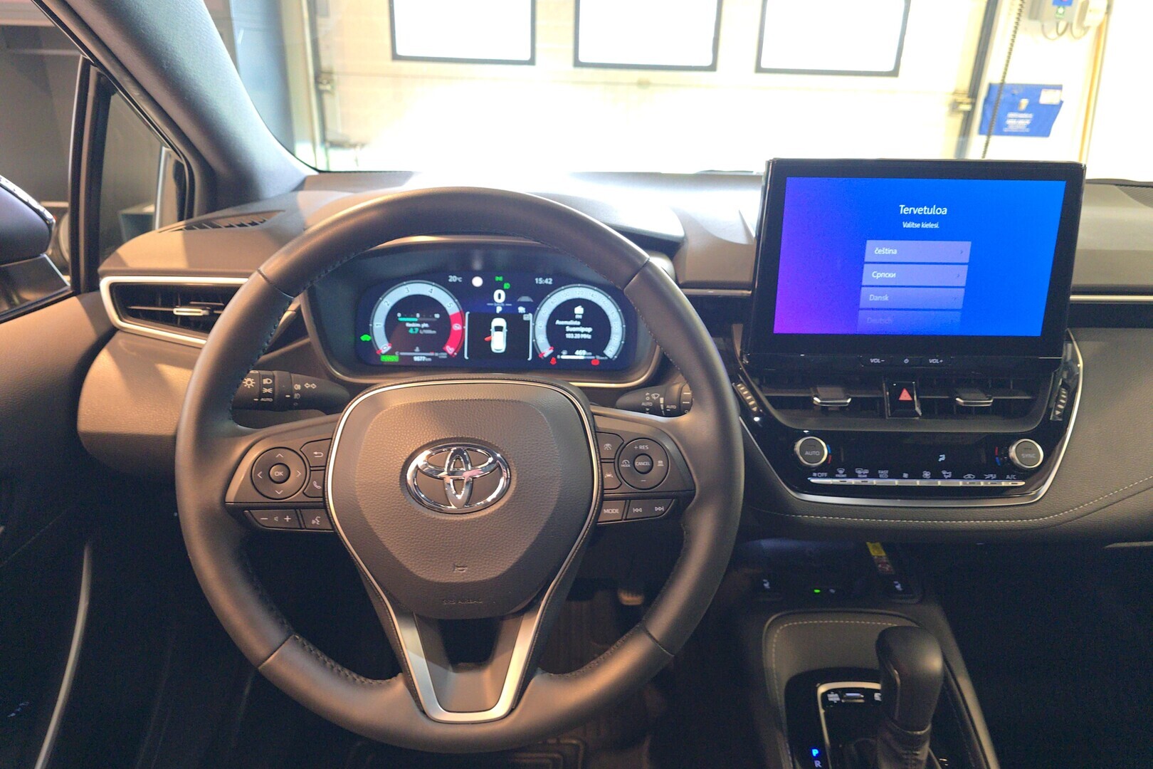 TOYOTA COROLLA 2026