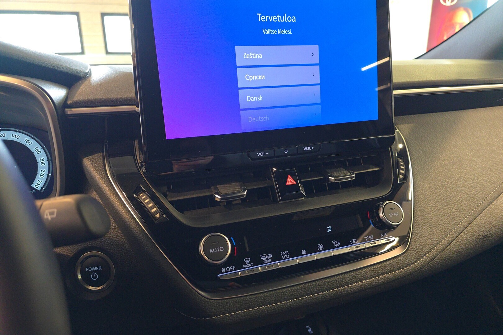 TOYOTA COROLLA 2026