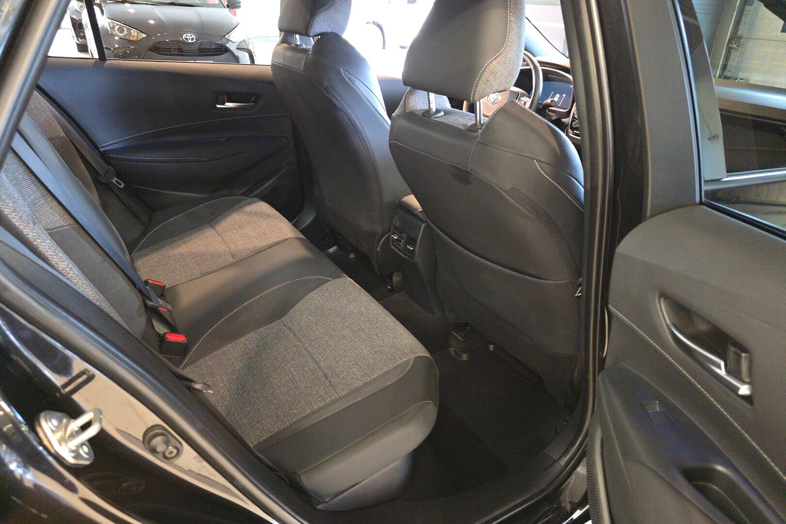 TOYOTA COROLLA 2026