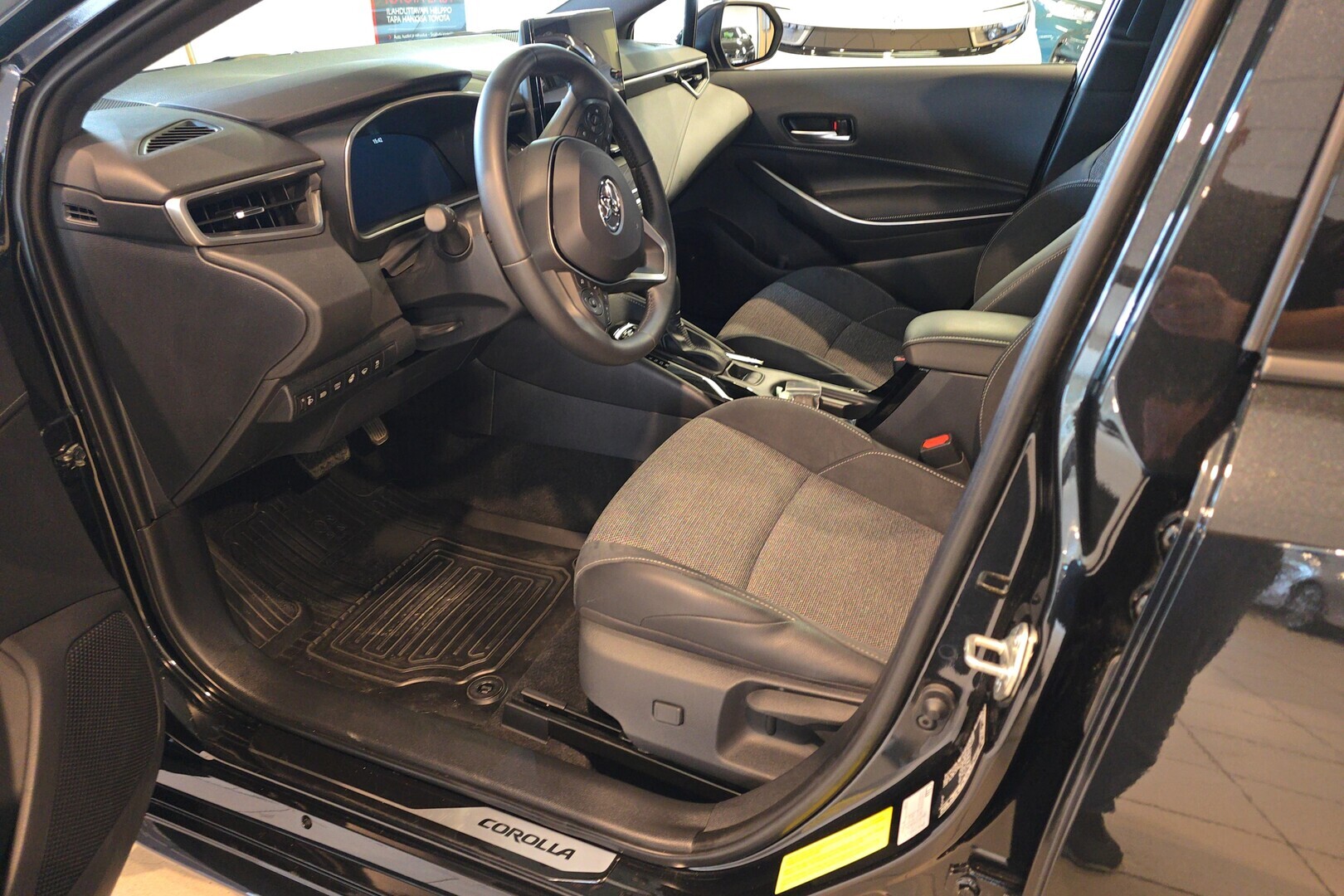 TOYOTA COROLLA 2026
