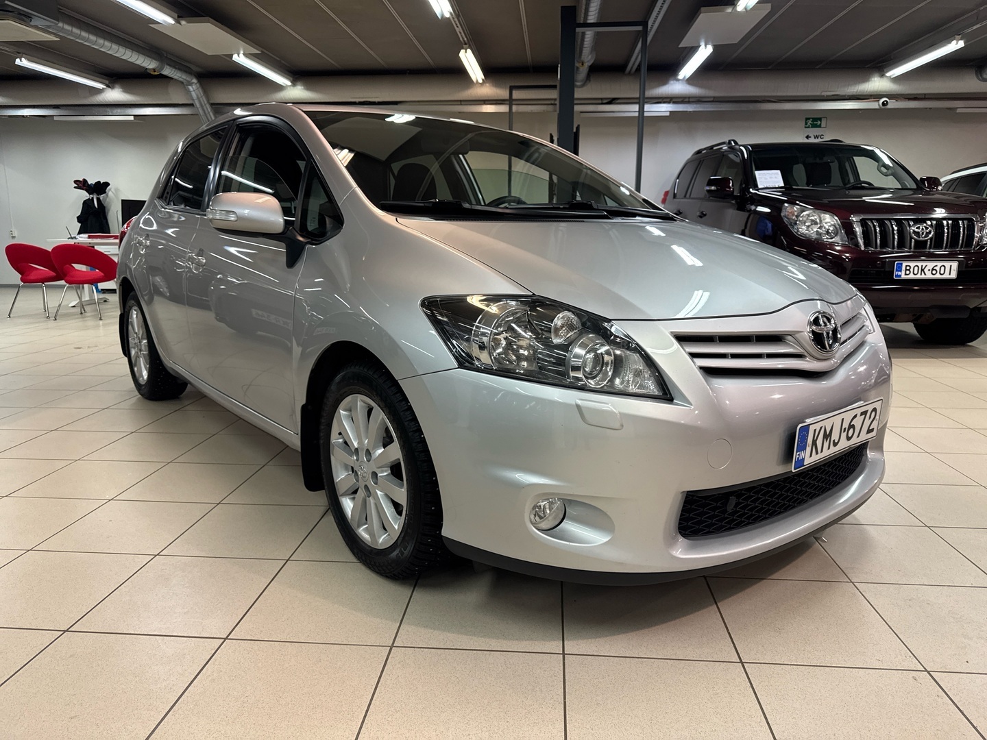 TOYOTA Auris 2012