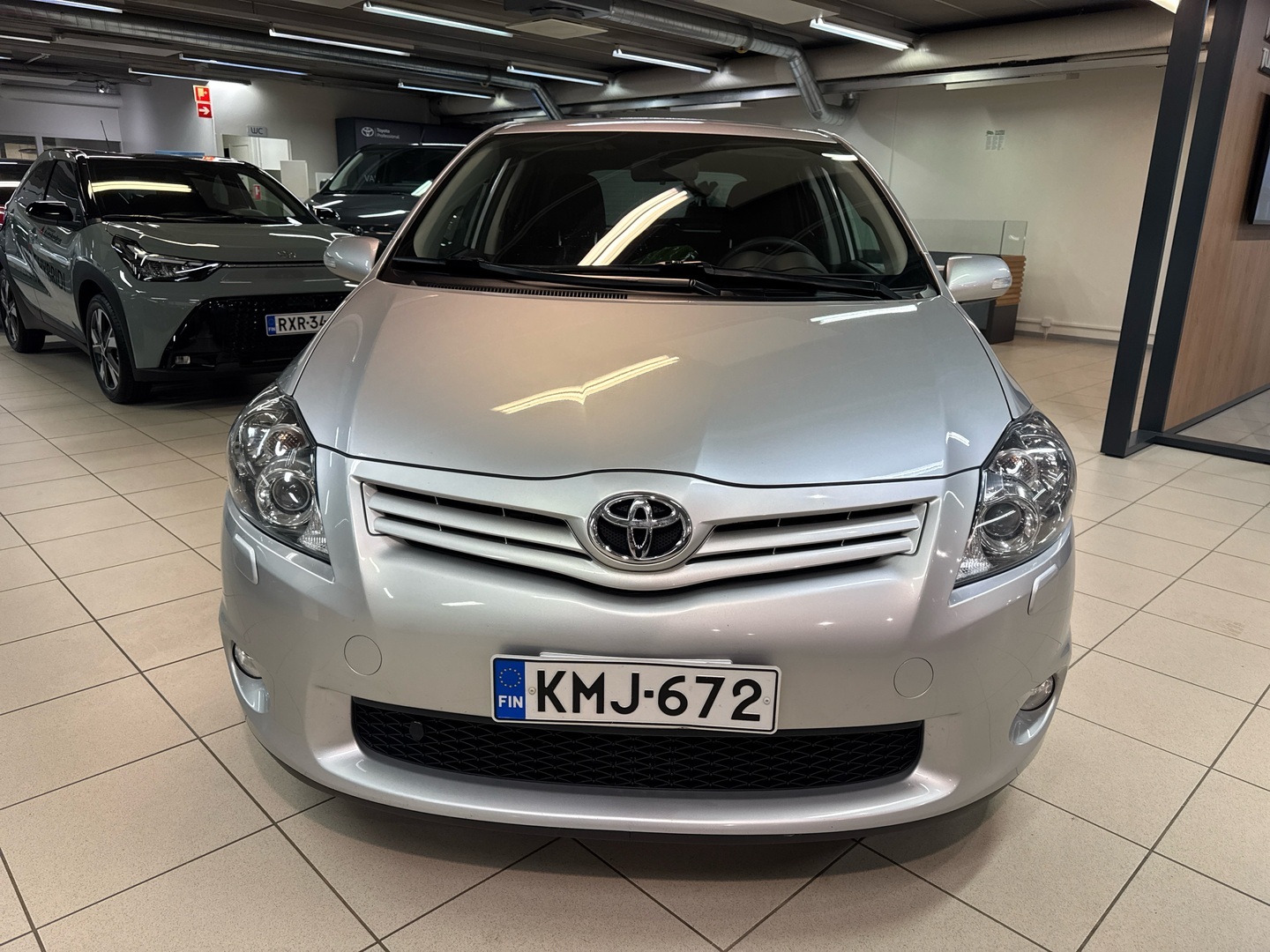 TOYOTA Auris 2012