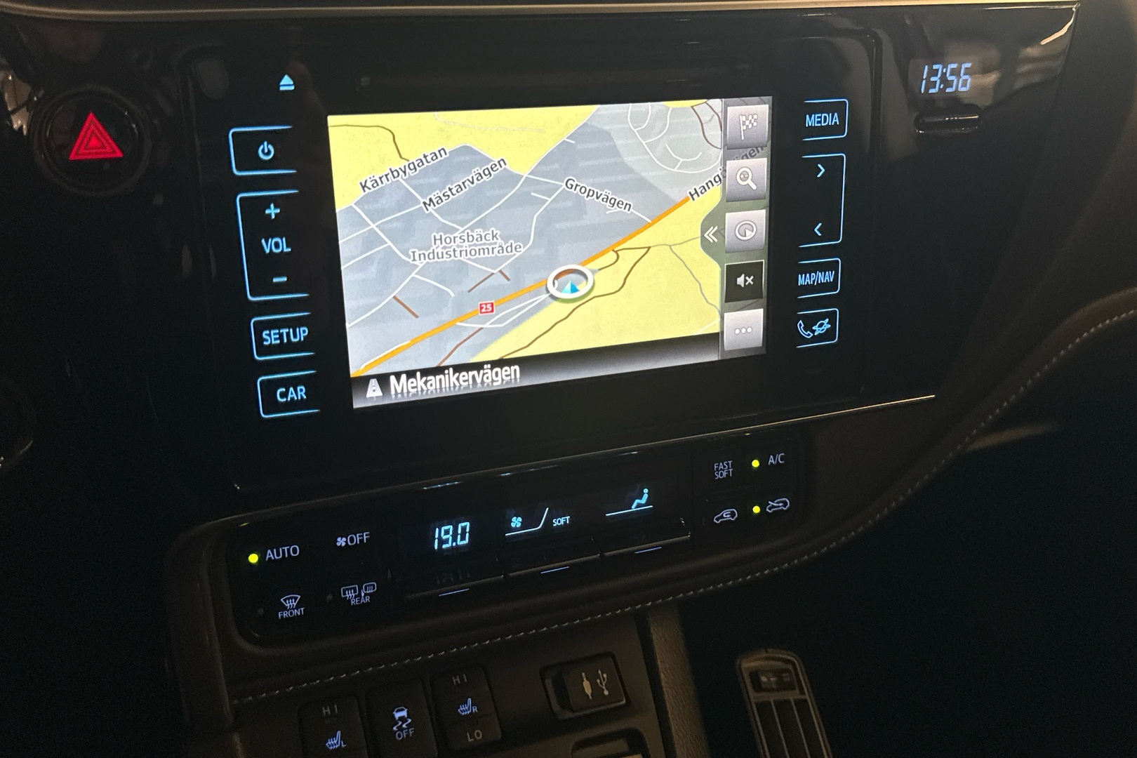 TOYOTA Auris 2018