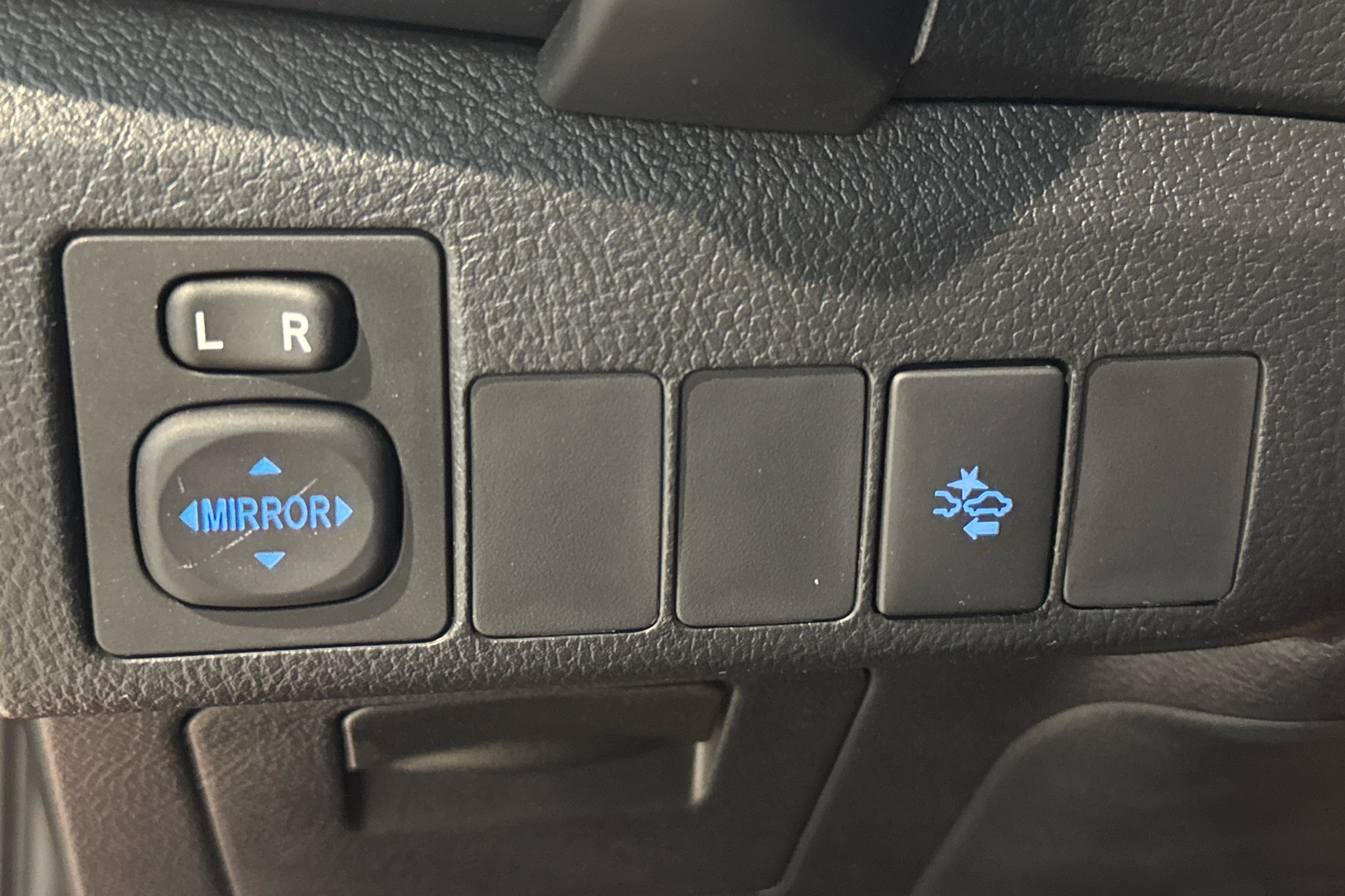 TOYOTA Auris 2018