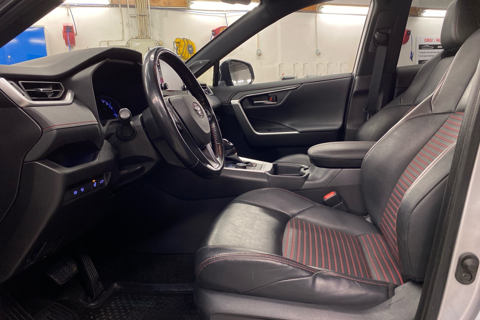 TOYOTA RAV4 2020
