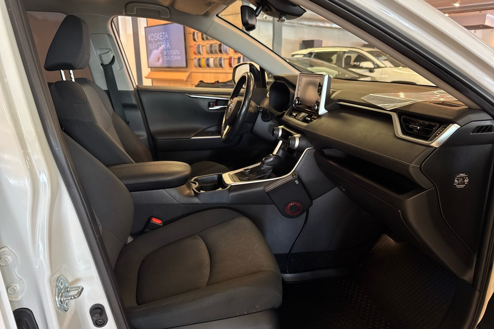TOYOTA RAV4 2019