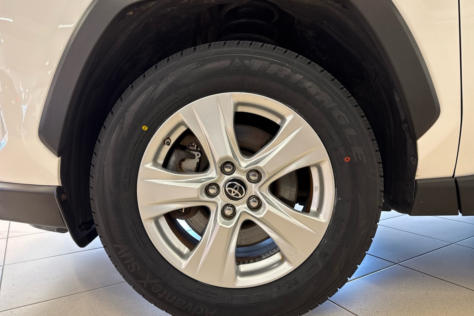 TOYOTA RAV4 2019