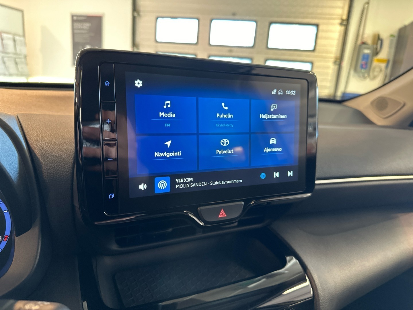 TOYOTA Yaris Cross 2023