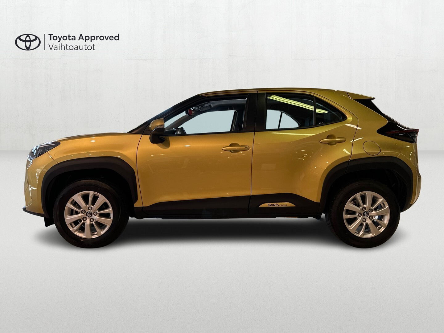 TOYOTA Yaris Cross 2023