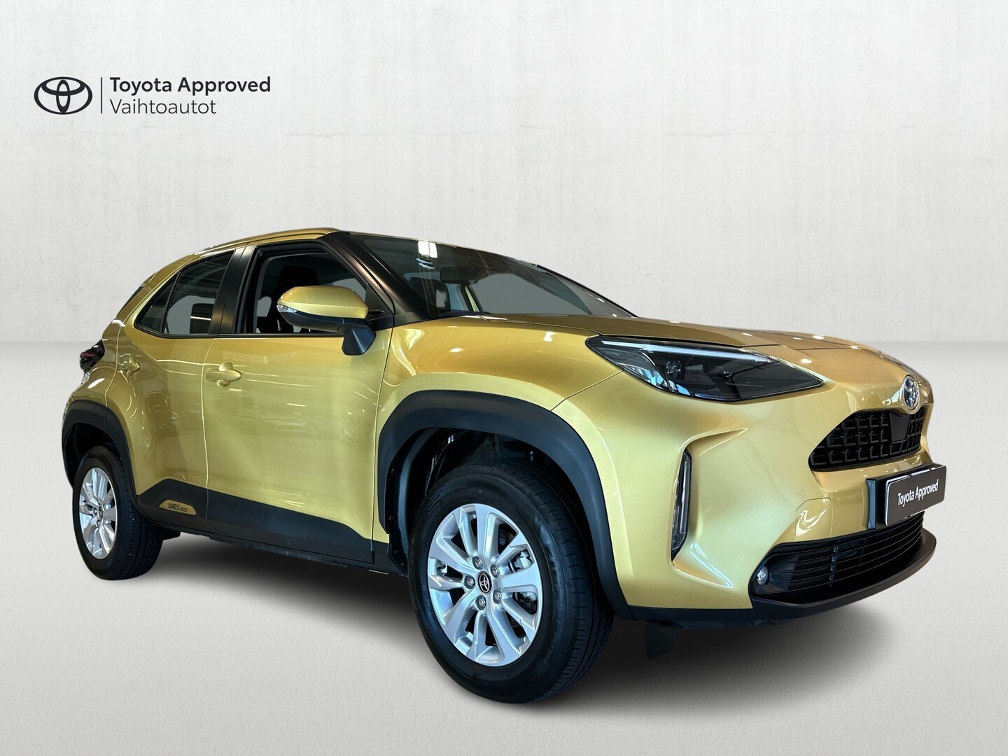 TOYOTA Yaris Cross 2023