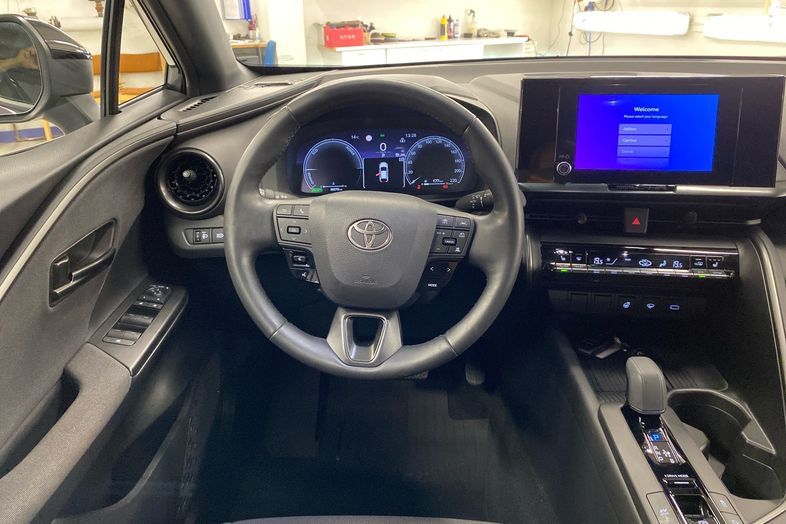 TOYOTA C-HR 2025