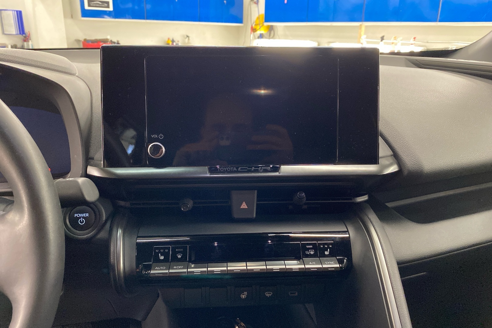 TOYOTA C-HR 2025