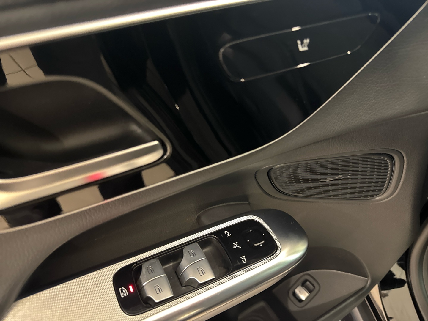 MERCEDES-BENZ GLC 2022