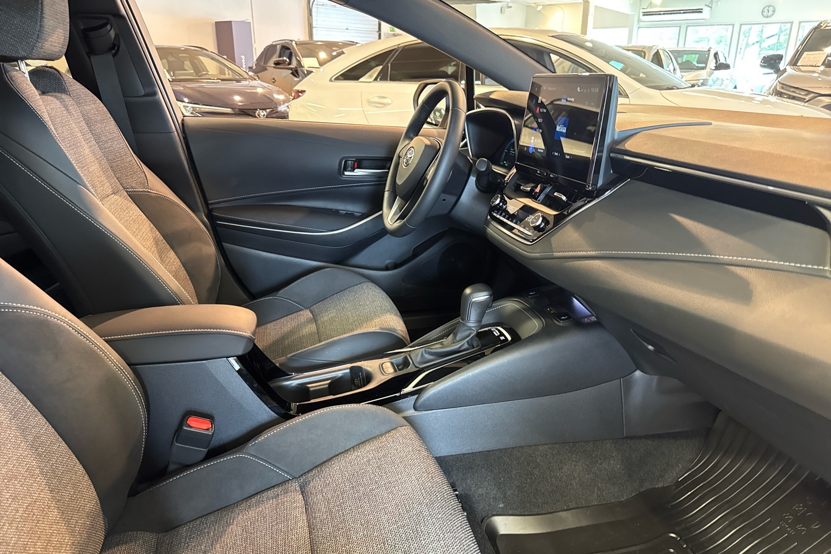 TOYOTA COROLLA 2026