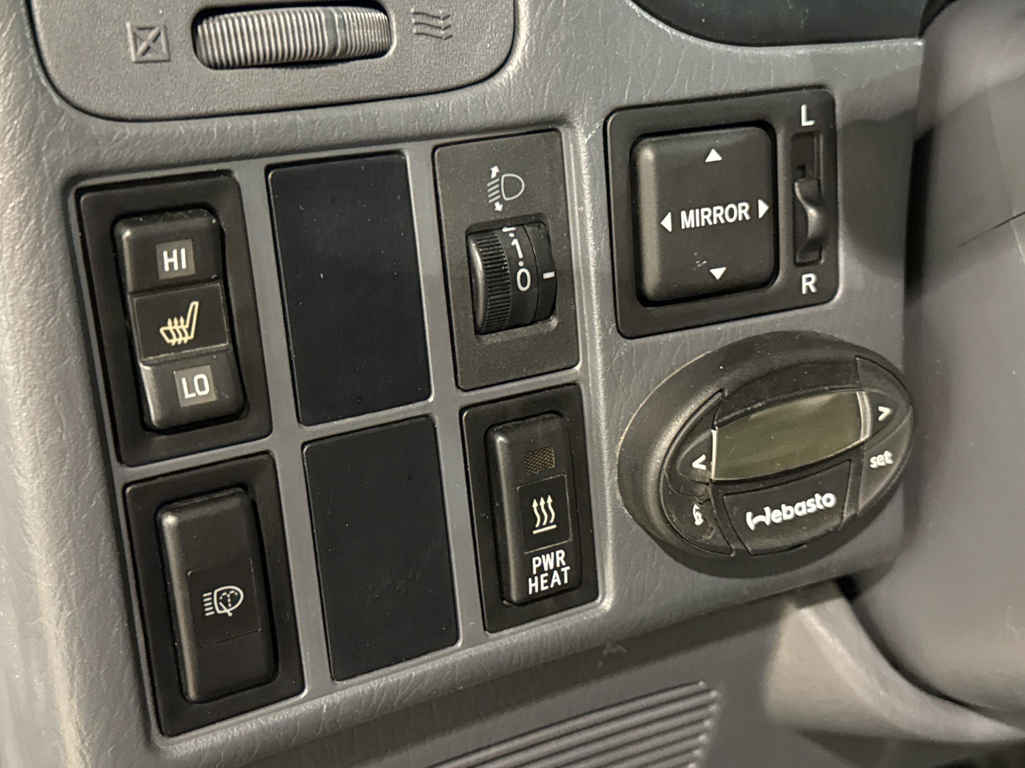 TOYOTA Hiace 2010