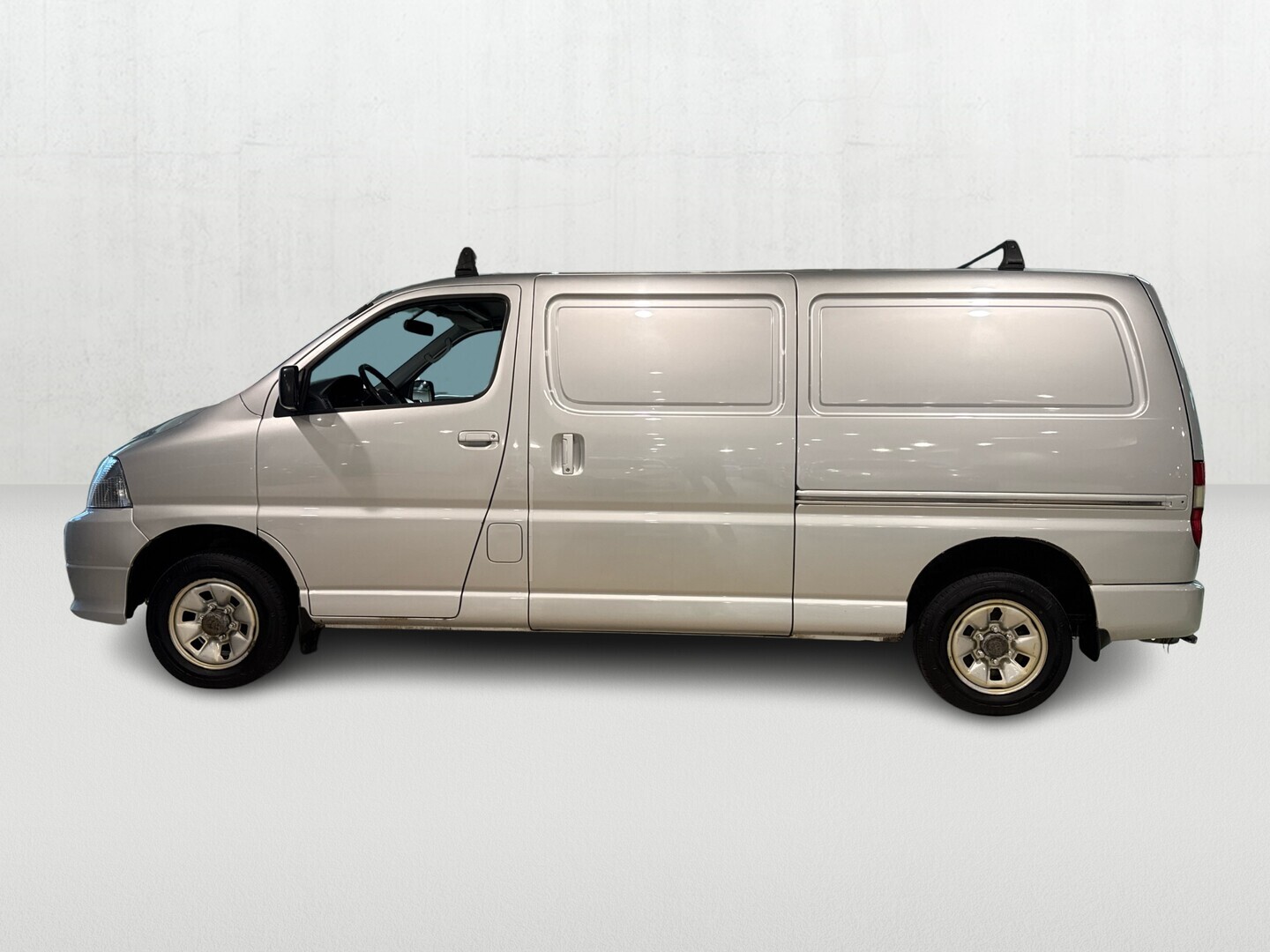TOYOTA Hiace 2010