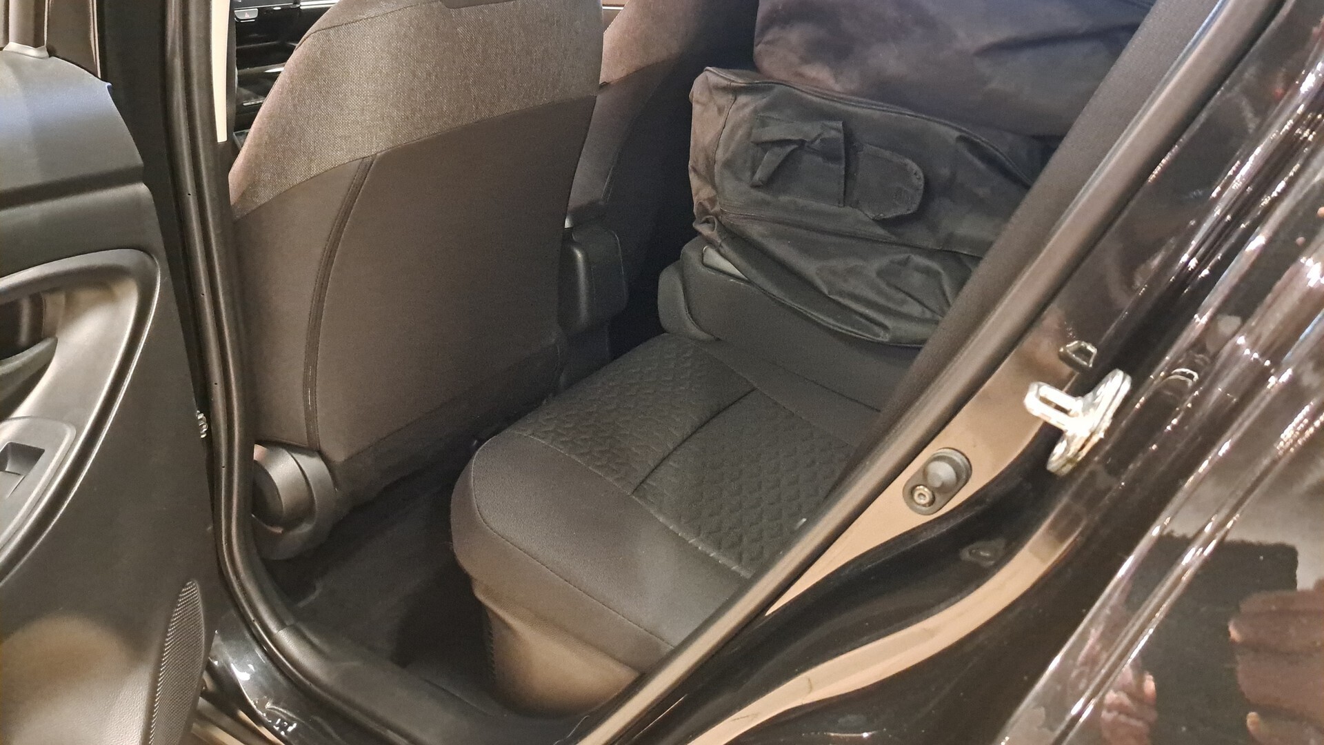 TOYOTA Yaris Cross 2024