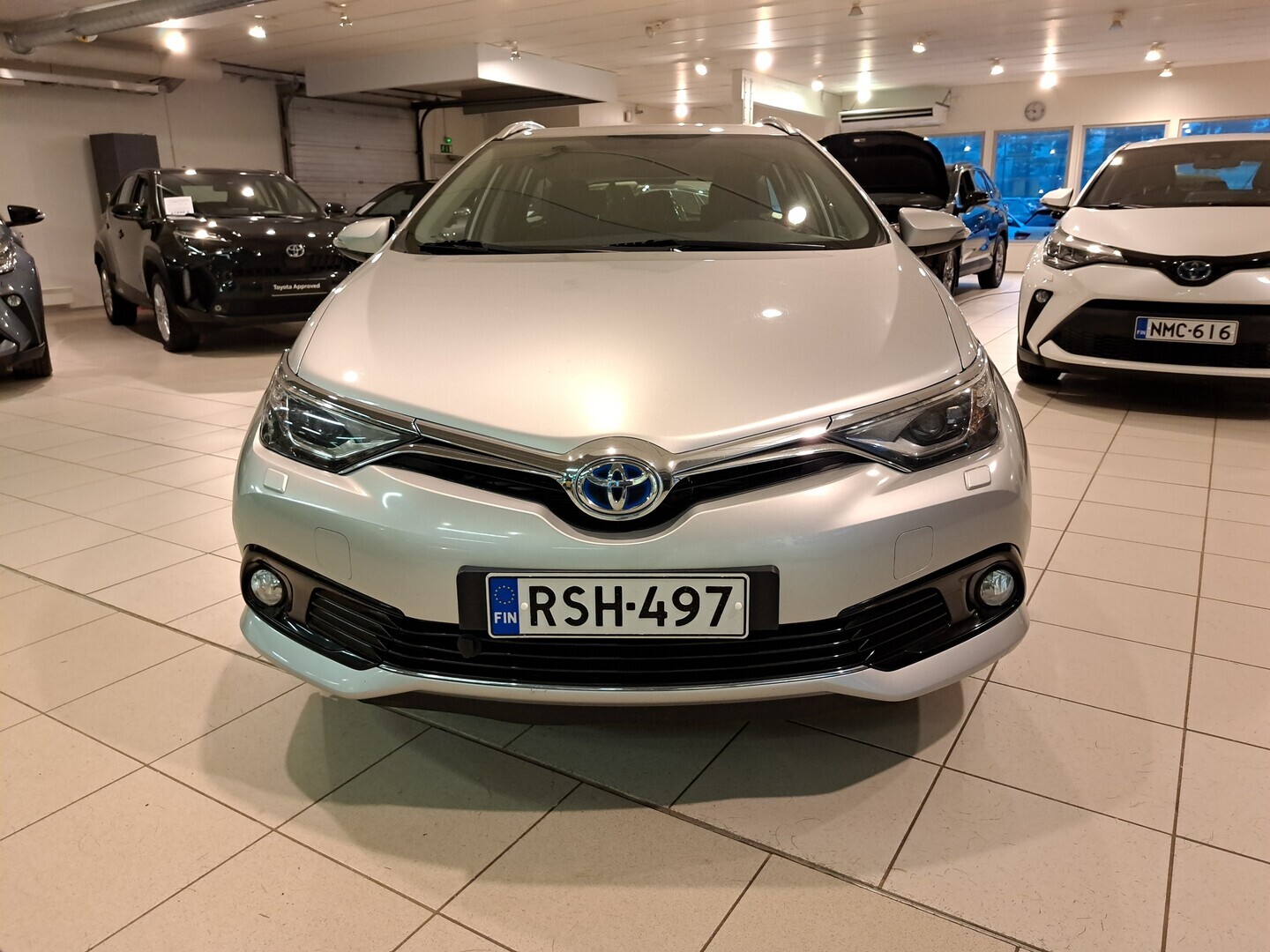 TOYOTA Auris 2015