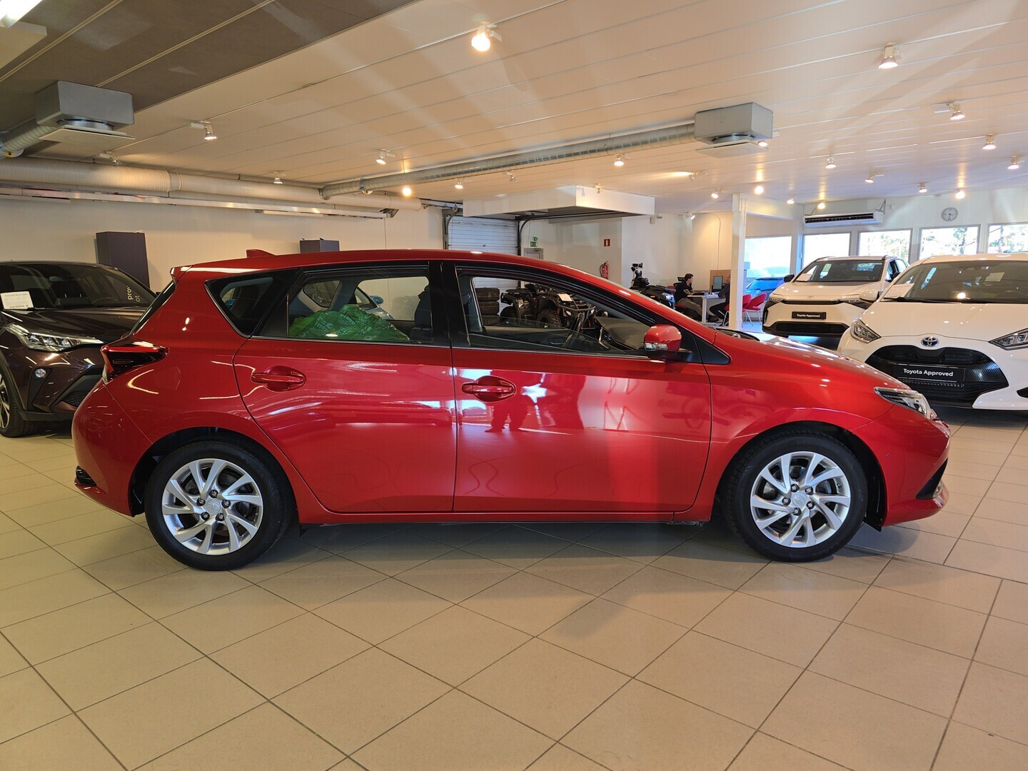TOYOTA Auris 2016
