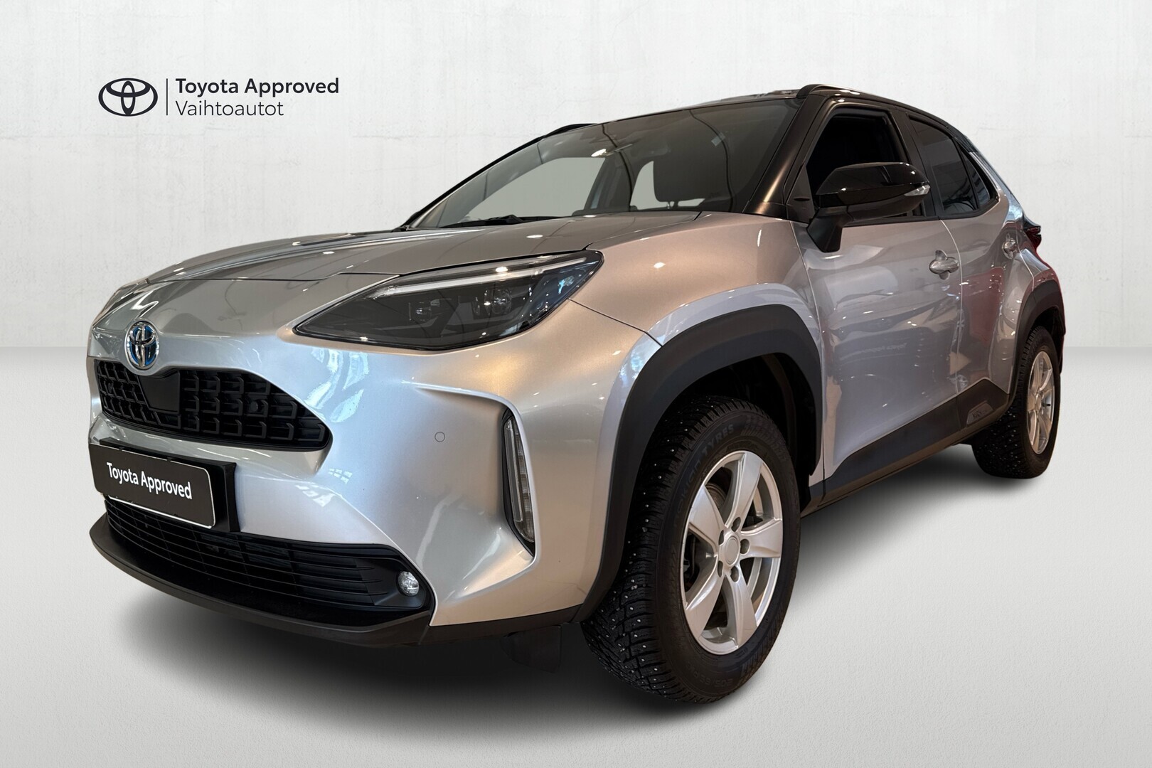 TOYOTA Yaris Cross 2023