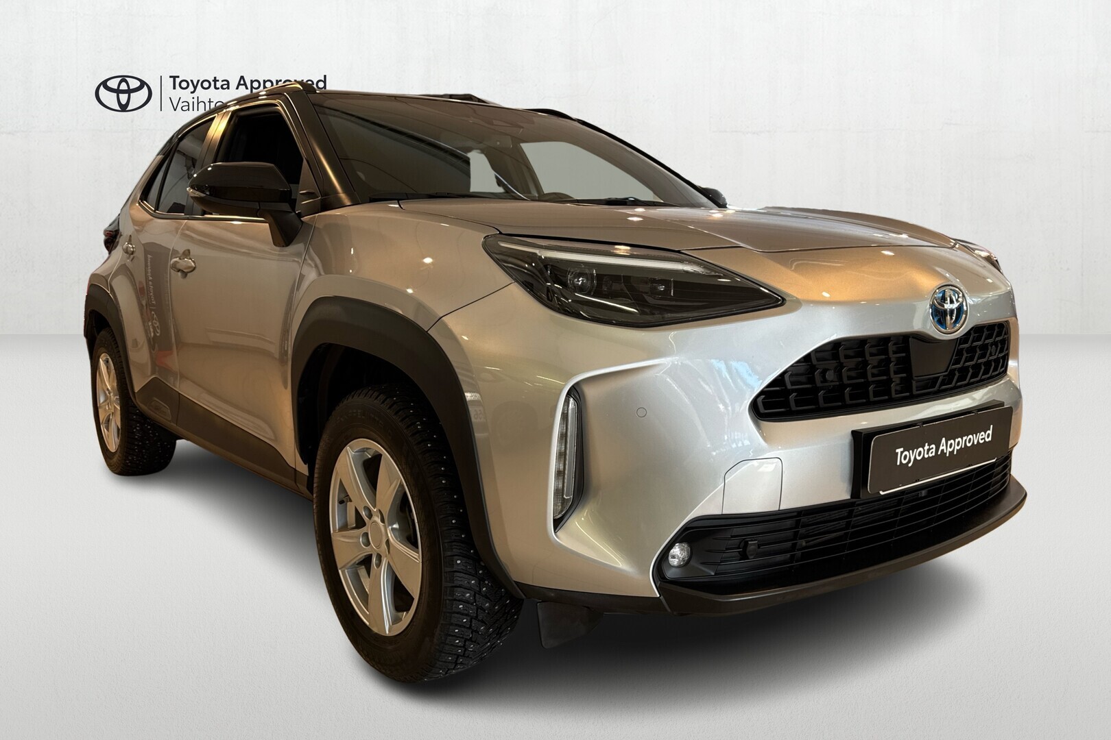 TOYOTA Yaris Cross 2023