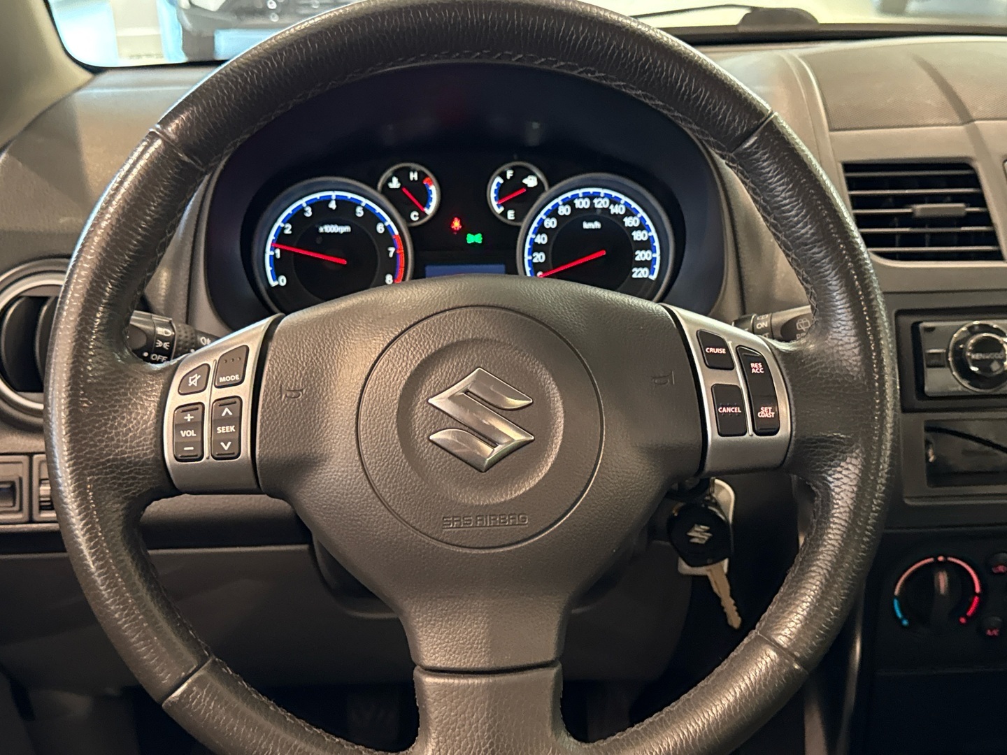 SUZUKI SX4 2013