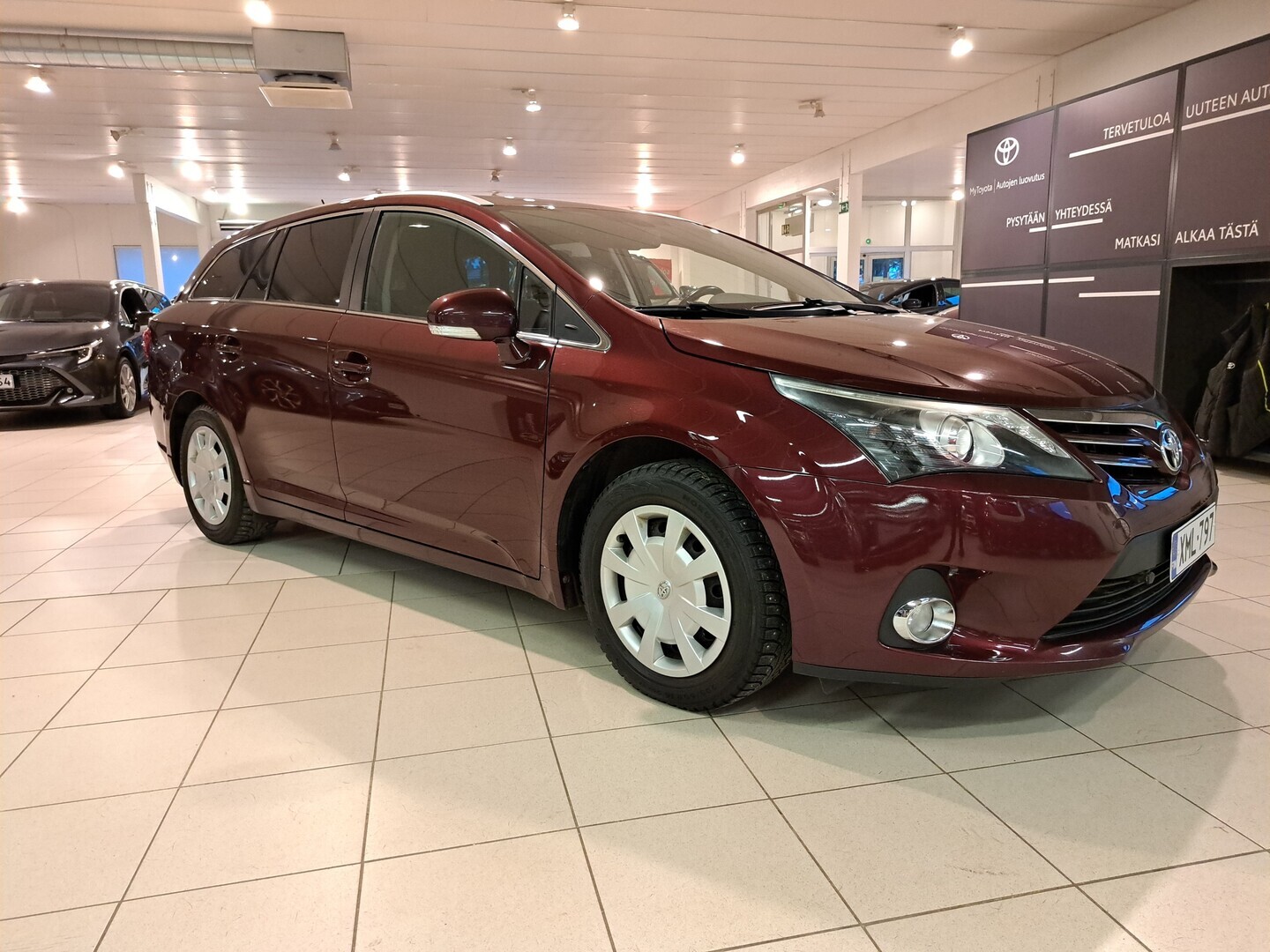 TOYOTA Avensis 2012