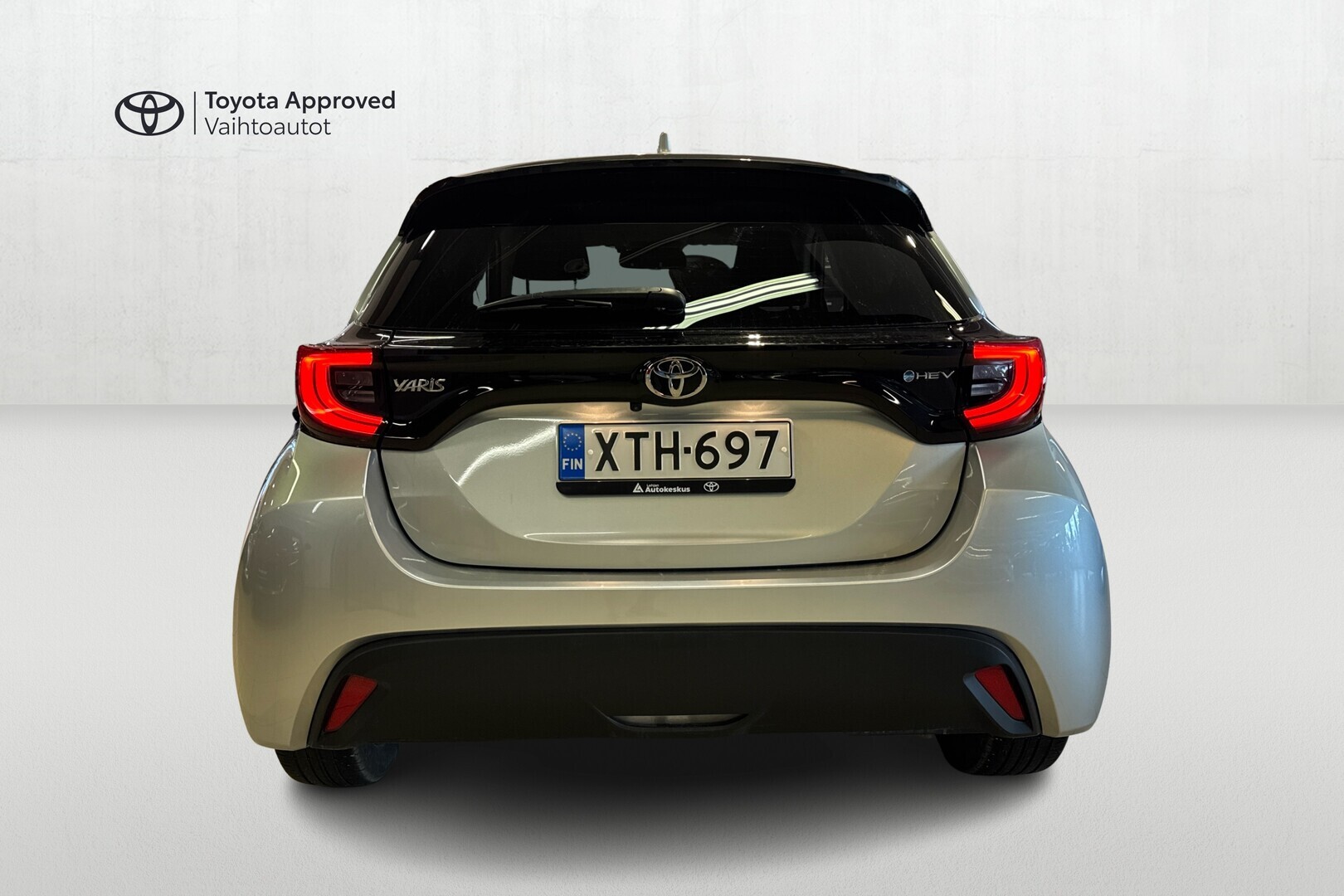 TOYOTA YARIS 2025
