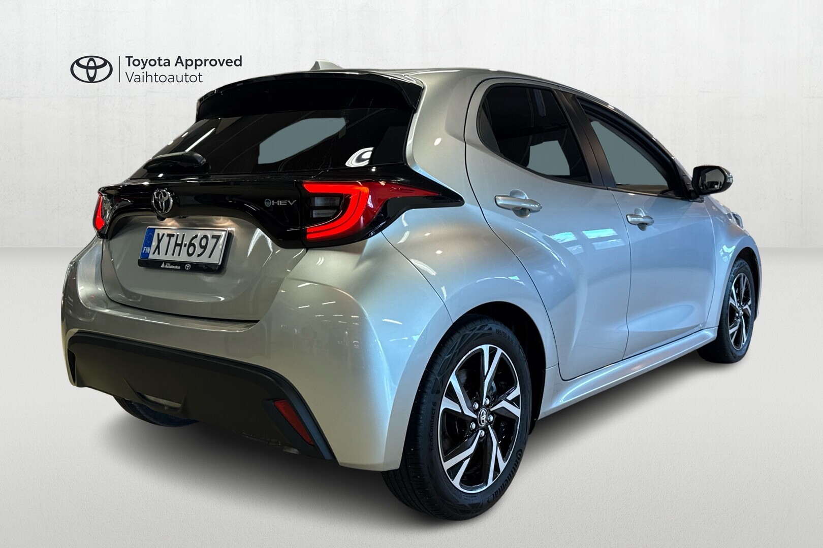 TOYOTA YARIS 2025