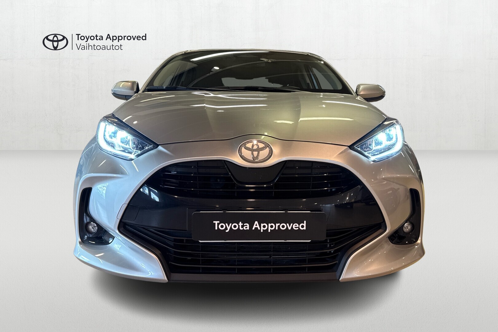 TOYOTA YARIS 2025