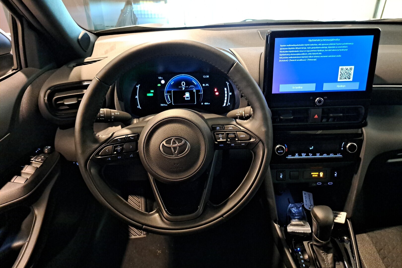 TOYOTA Yaris Cross 2025