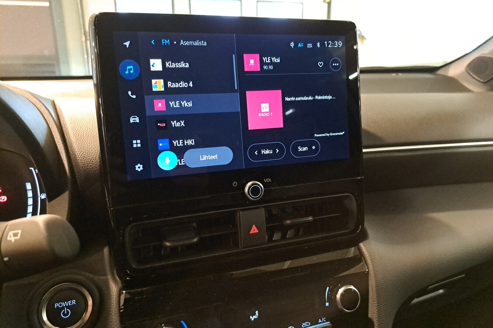 TOYOTA Yaris Cross 2025