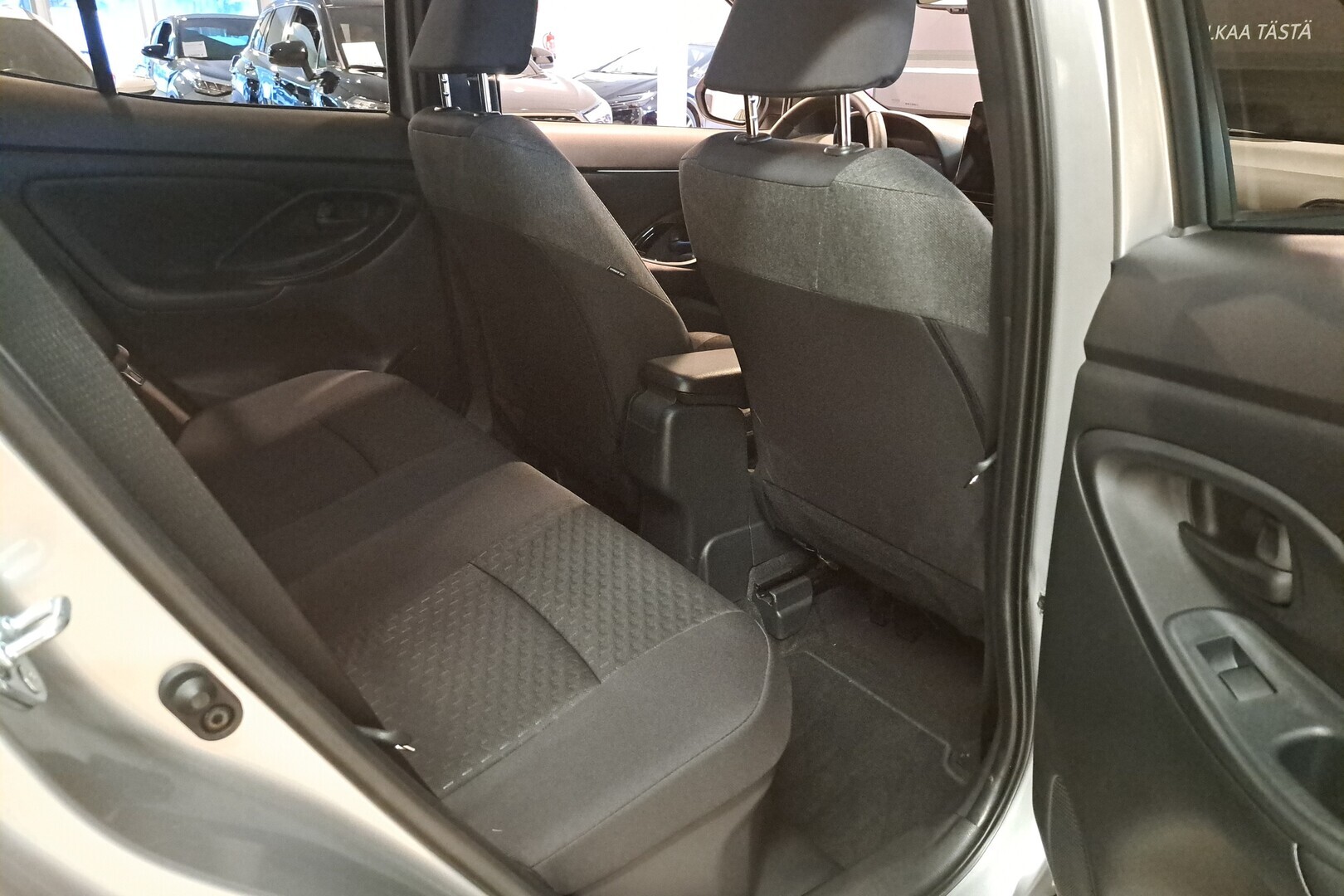 TOYOTA Yaris Cross 2025